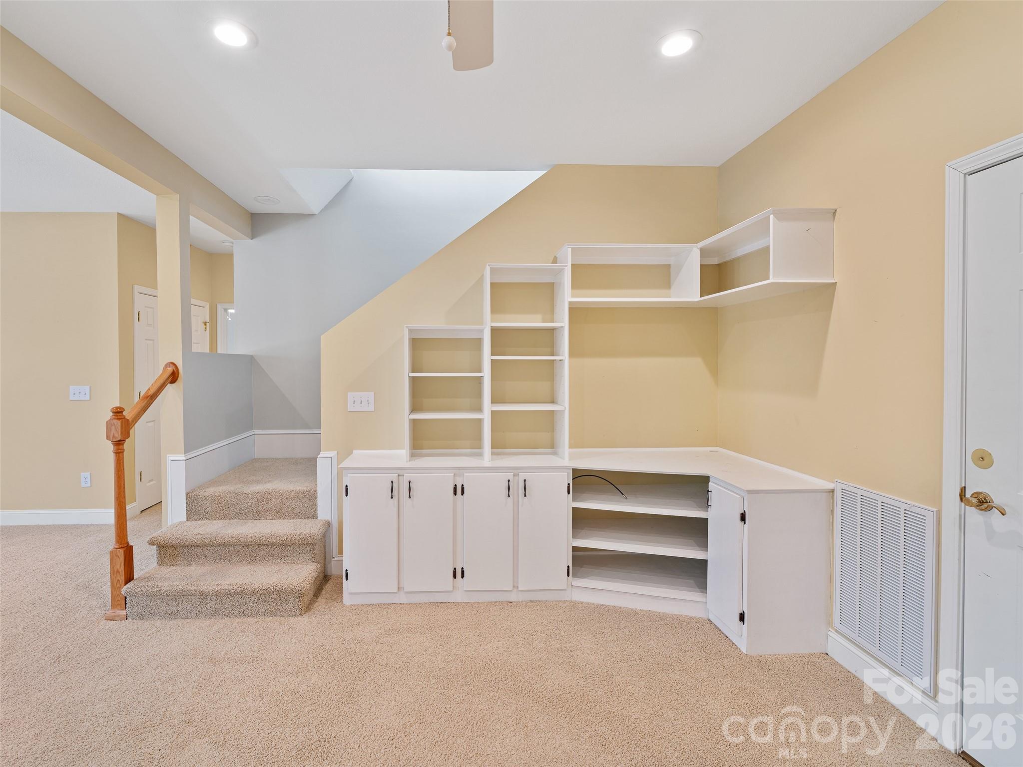 25 Ashefield Court — Hendersonville
