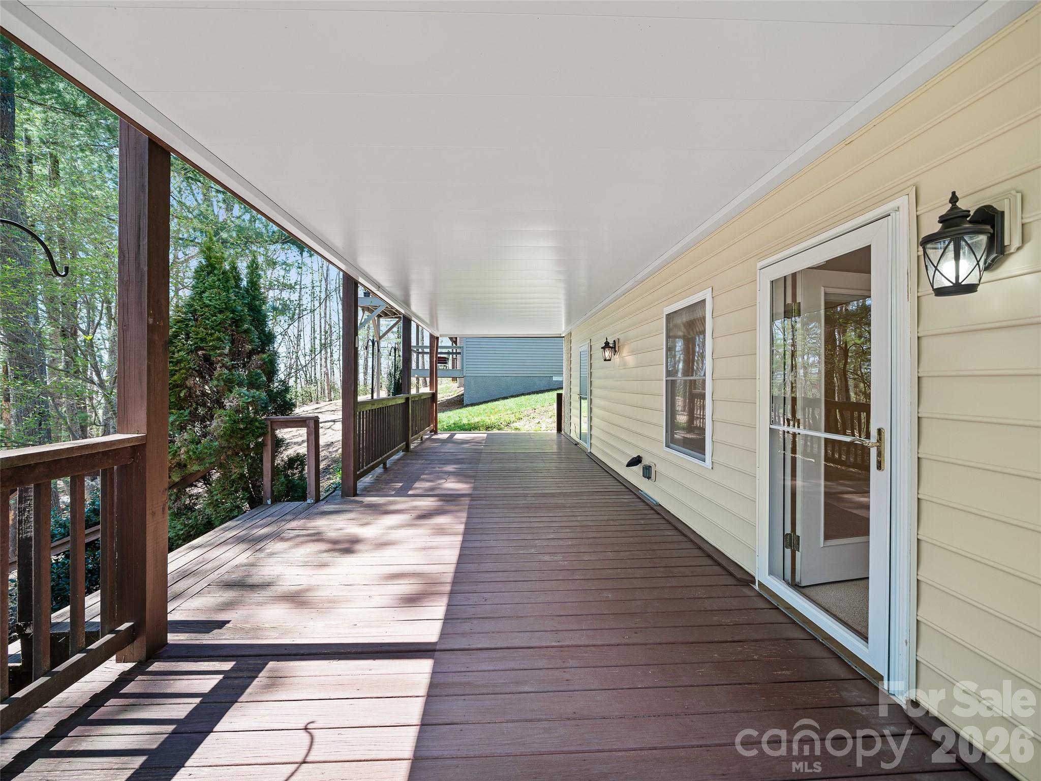 25 Ashefield Court — Hendersonville