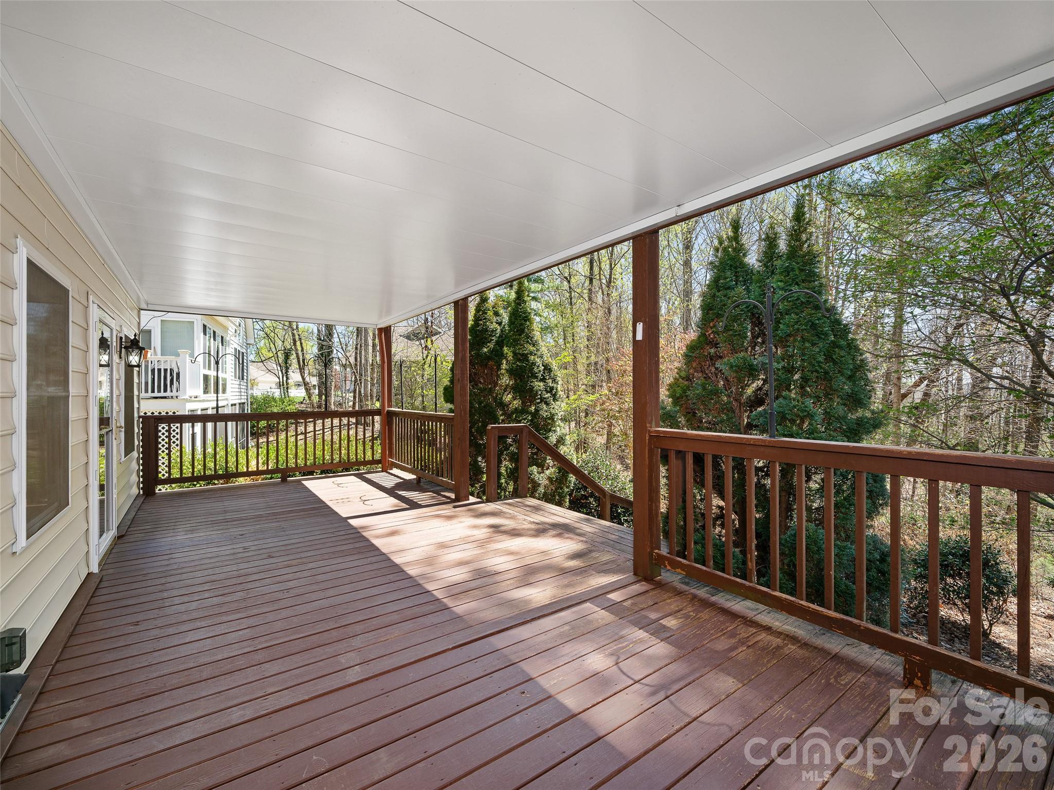 25 Ashefield Court — Hendersonville