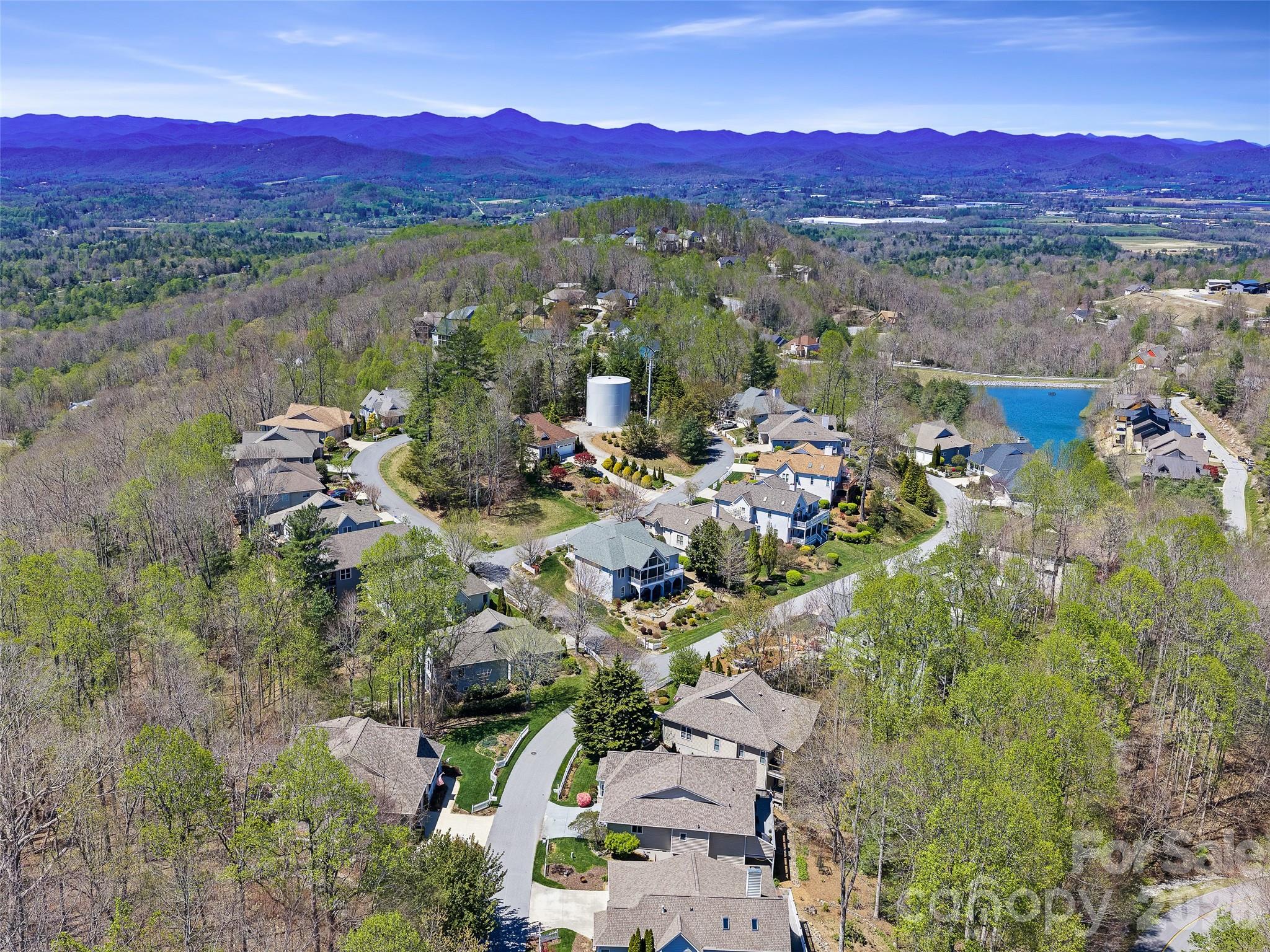 25 Ashefield Court — Hendersonville