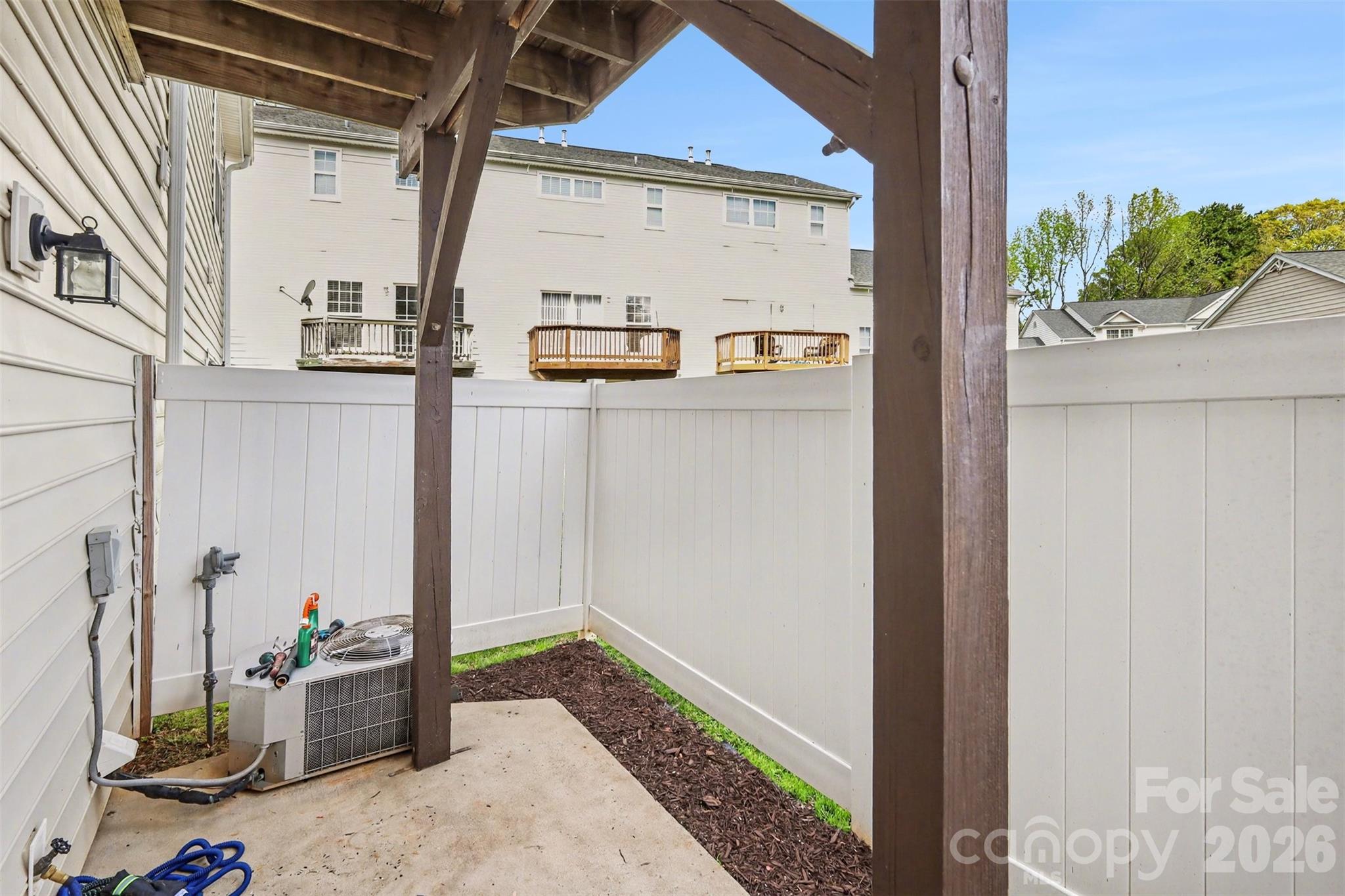 2729 Avalon Loop Road — Charlotte