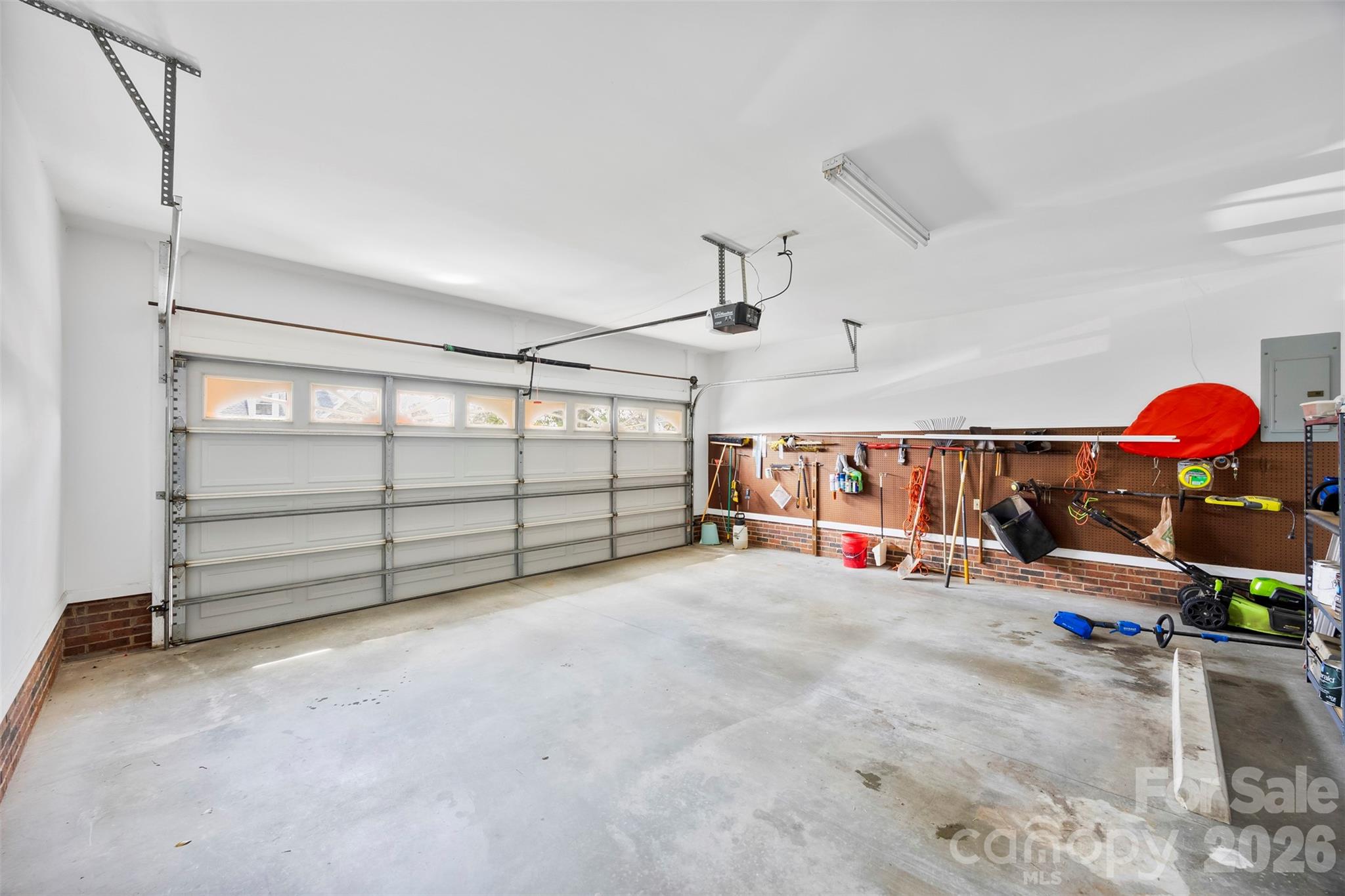 1940 Wexford Court — Gastonia
