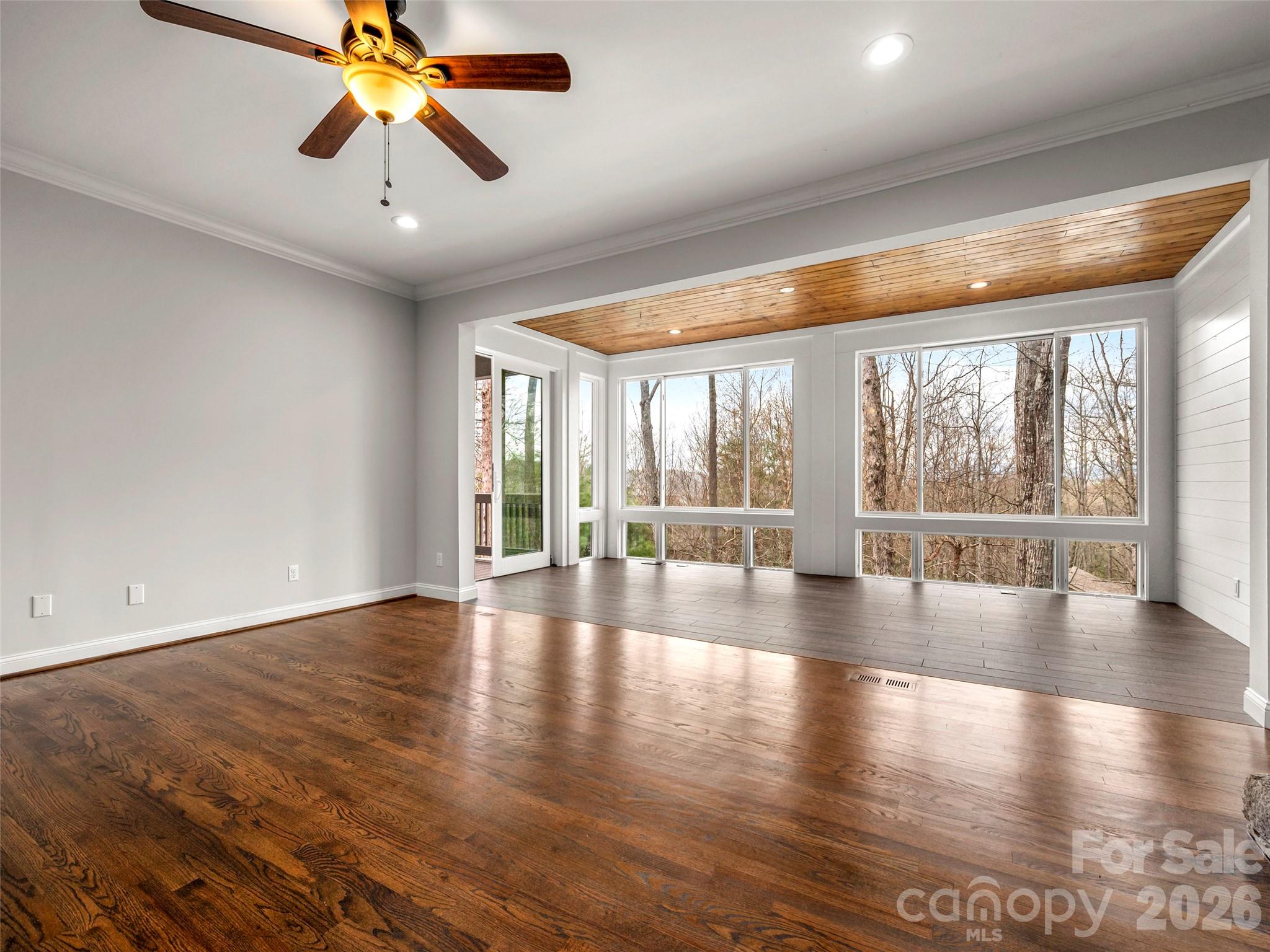 69 Old Hickory Trail — Hendersonville