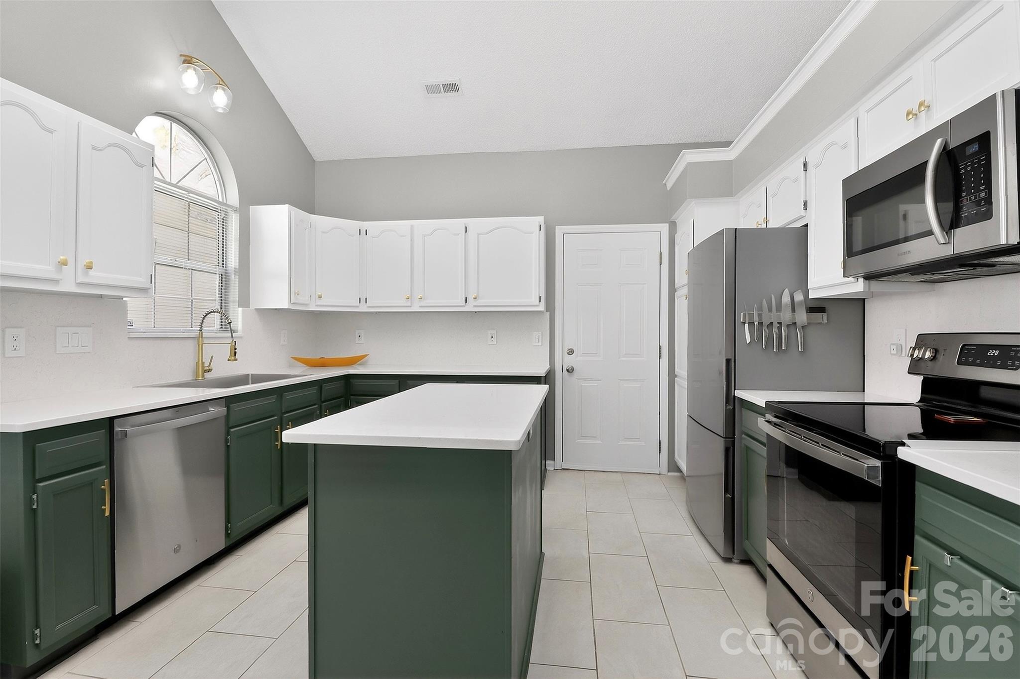 10631 Jardin Way — Charlotte