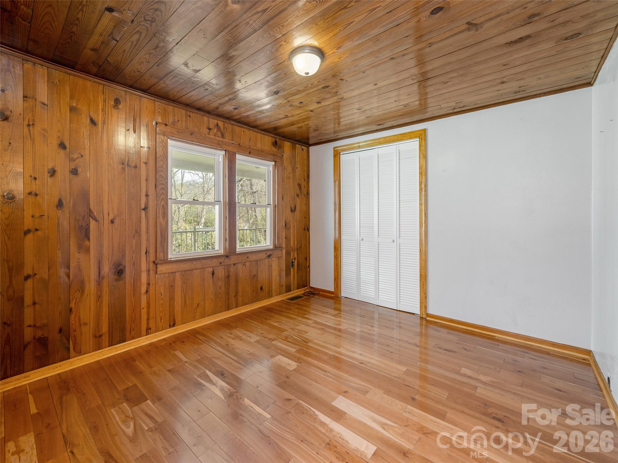 91 Rice Branch Road — Asheville