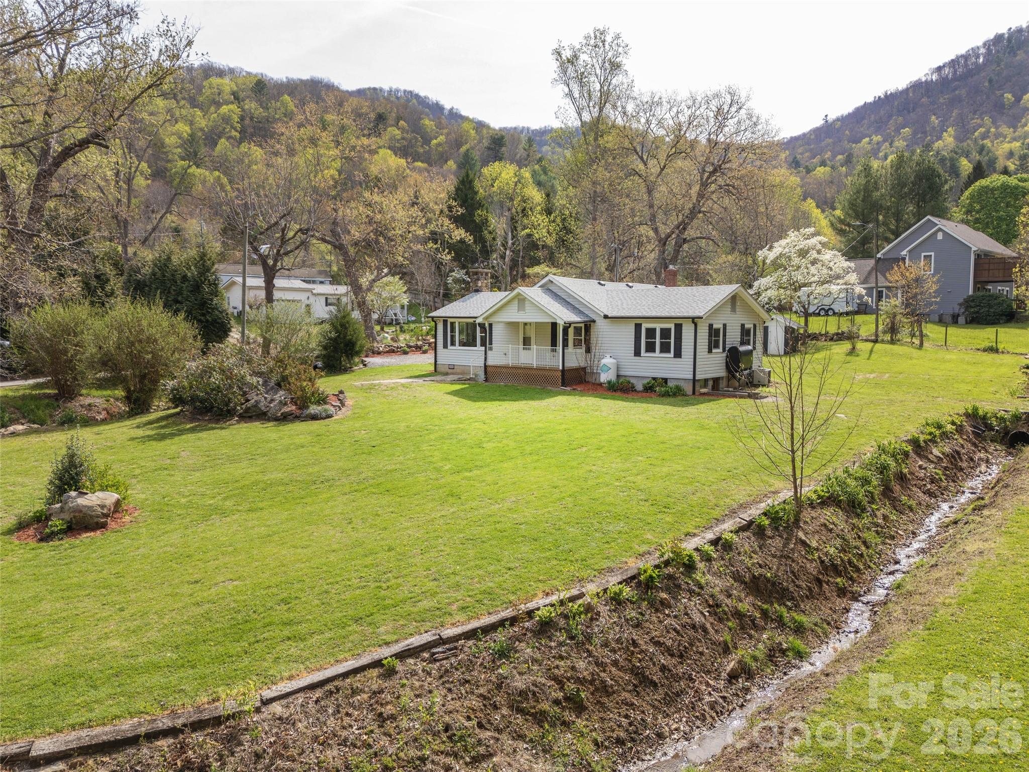 91 Rice Branch Road — Asheville