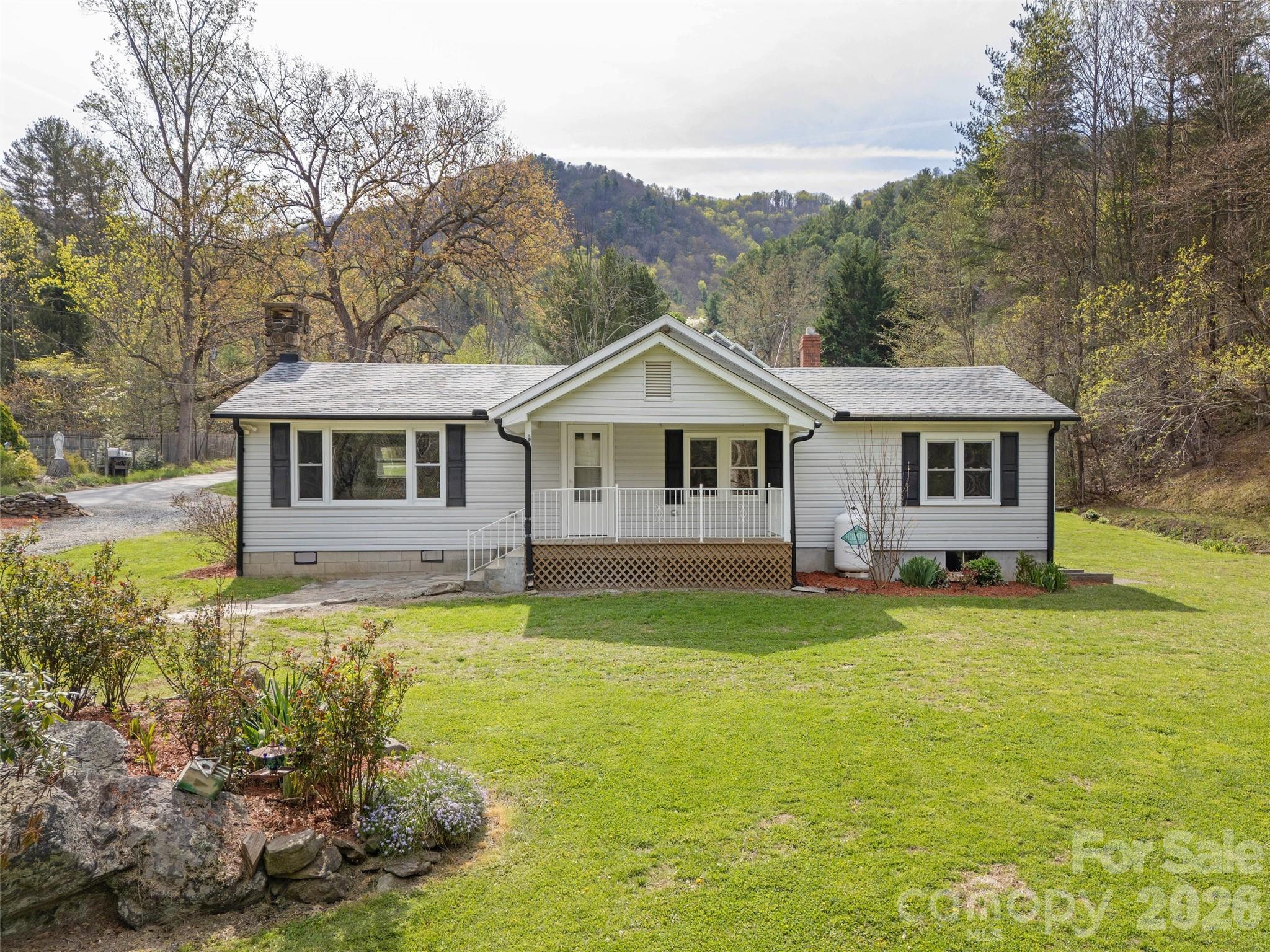 91 Rice Branch Road — Asheville