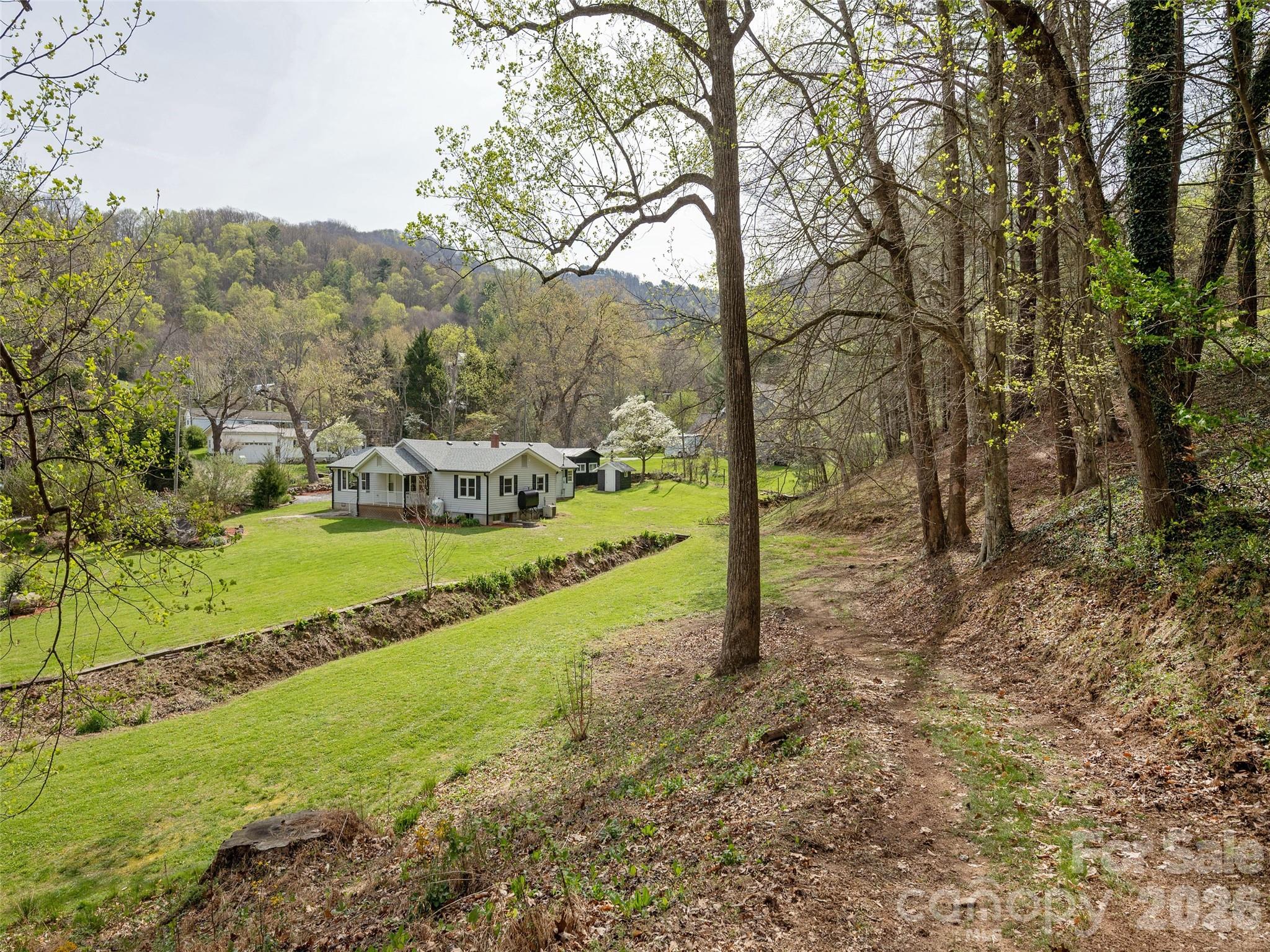 91 Rice Branch Road — Asheville