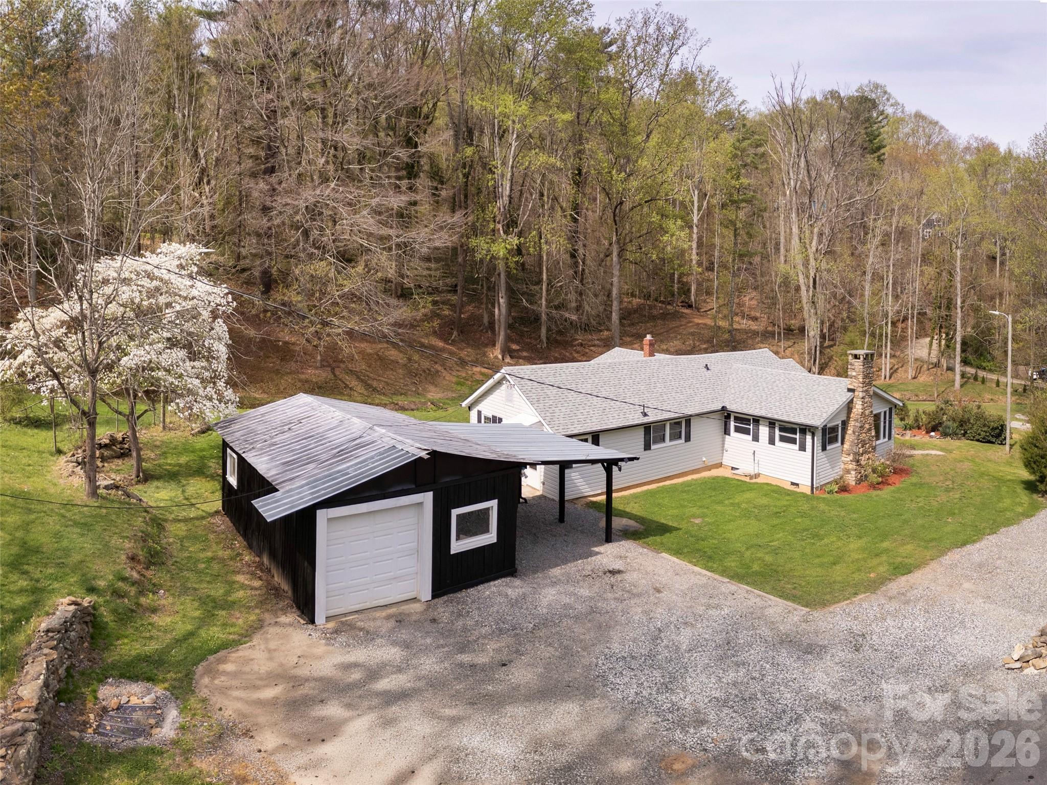 91 Rice Branch Road — Asheville