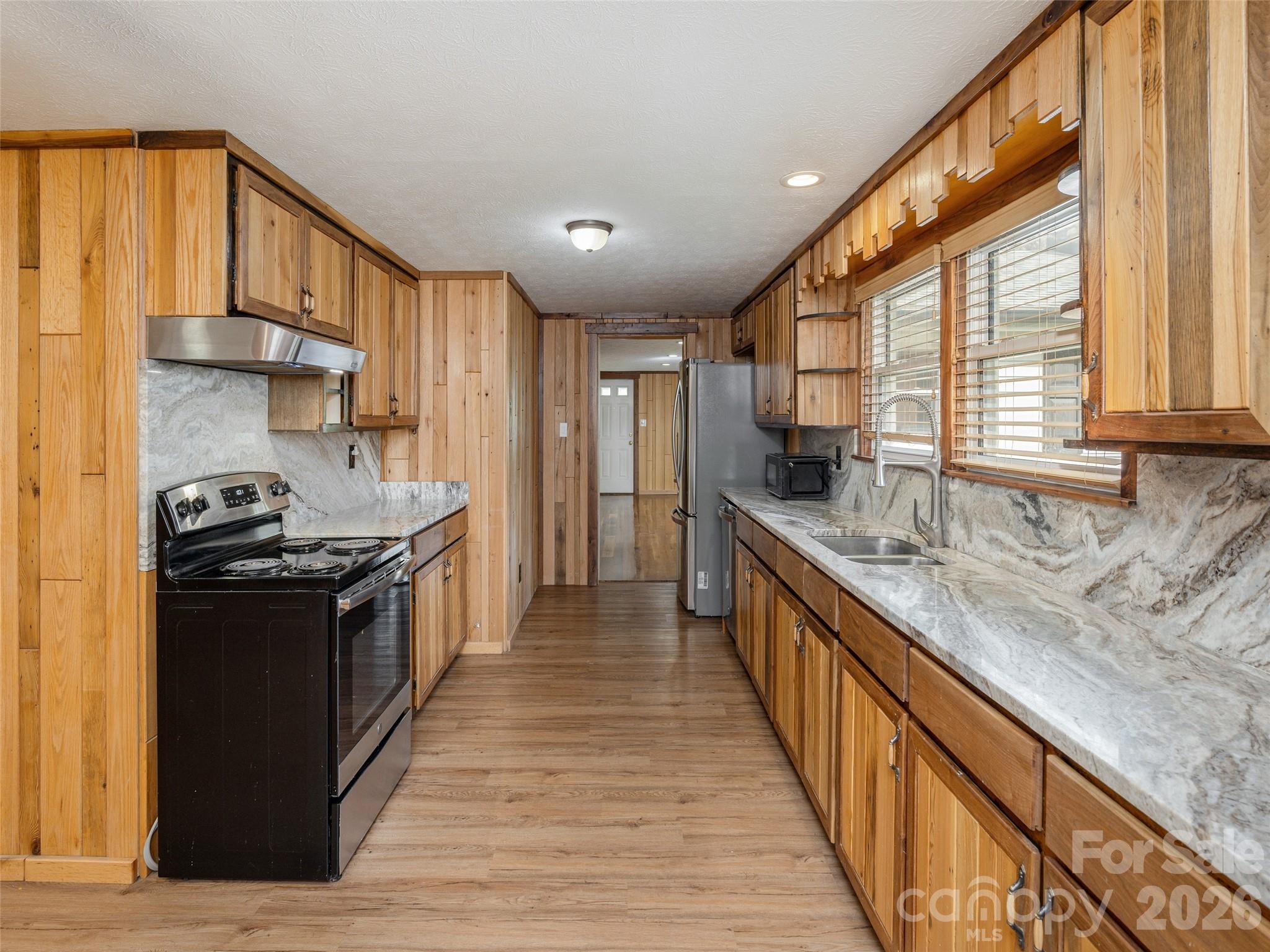 91 Rice Branch Road — Asheville