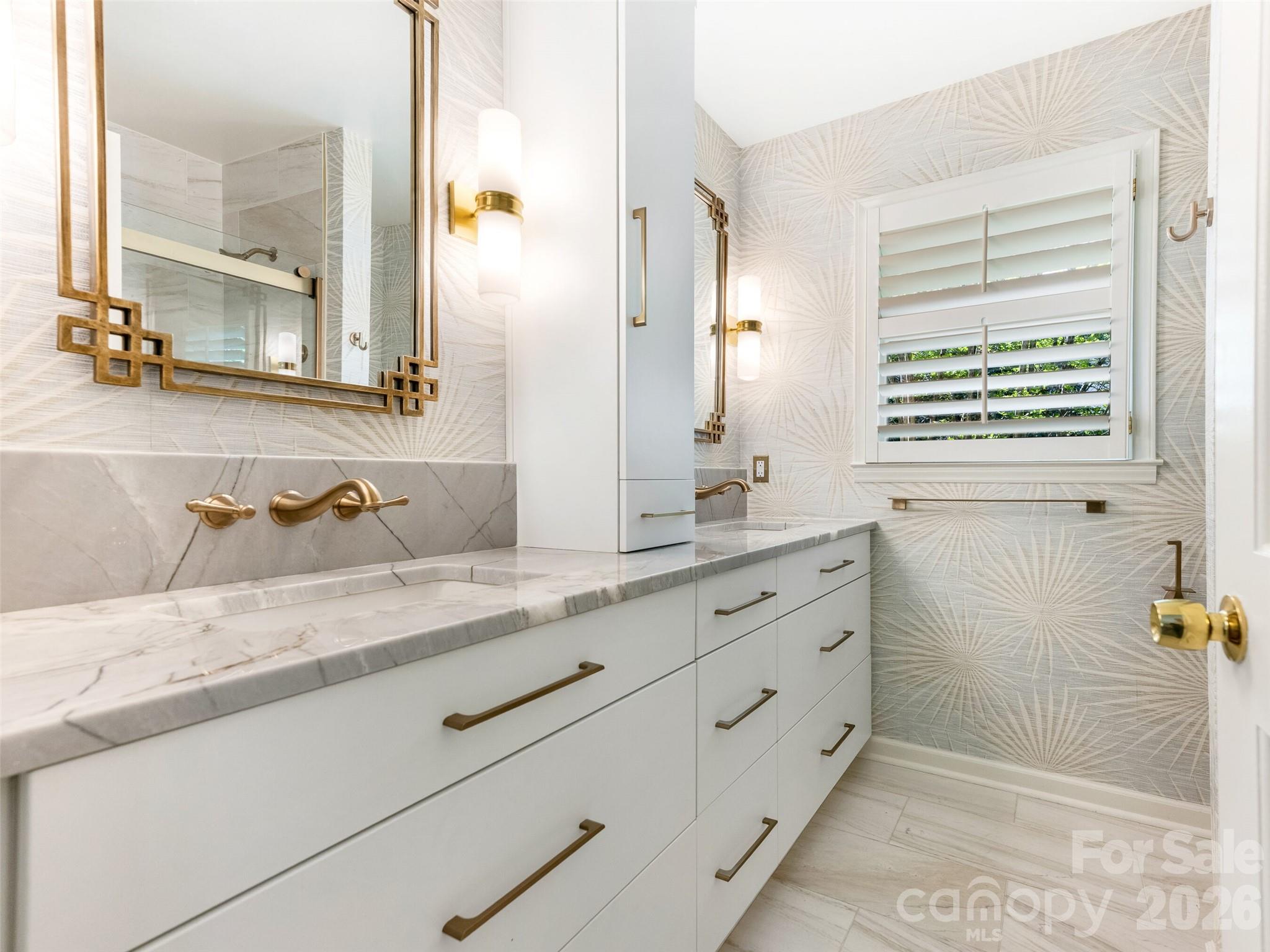 5239 Winding Brook Road — Charlotte