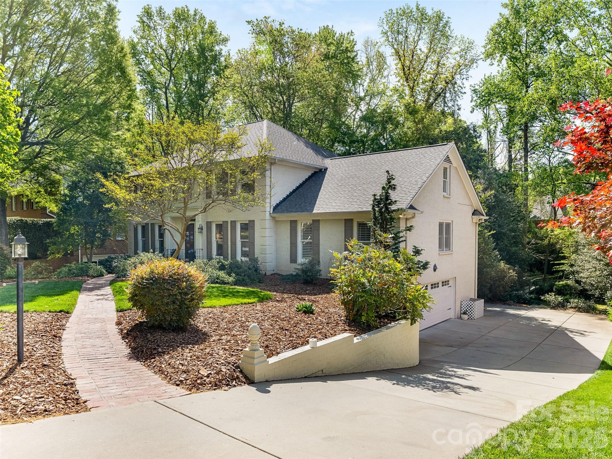 5239 Winding Brook Road — Charlotte