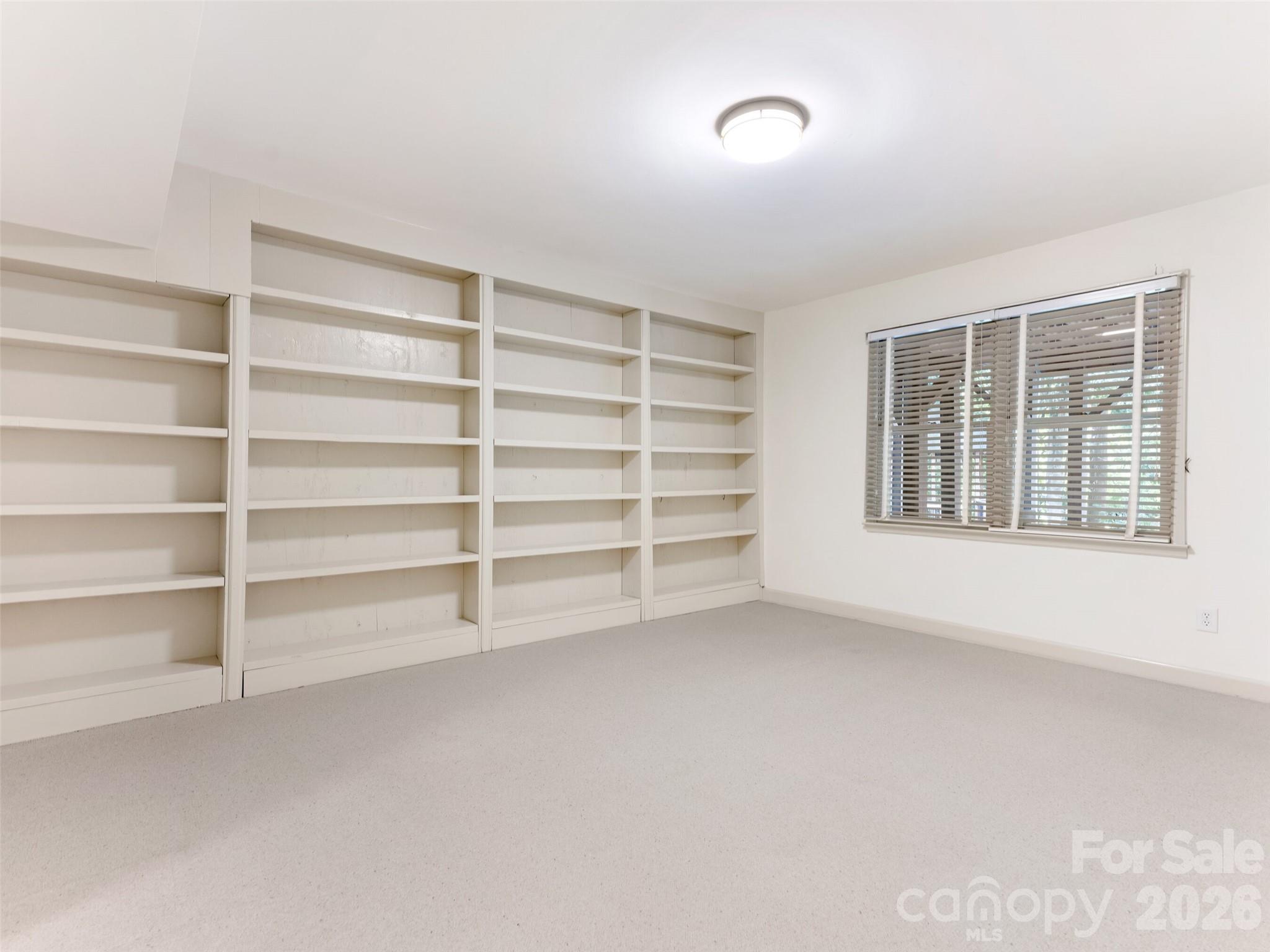 5239 Winding Brook Road — Charlotte