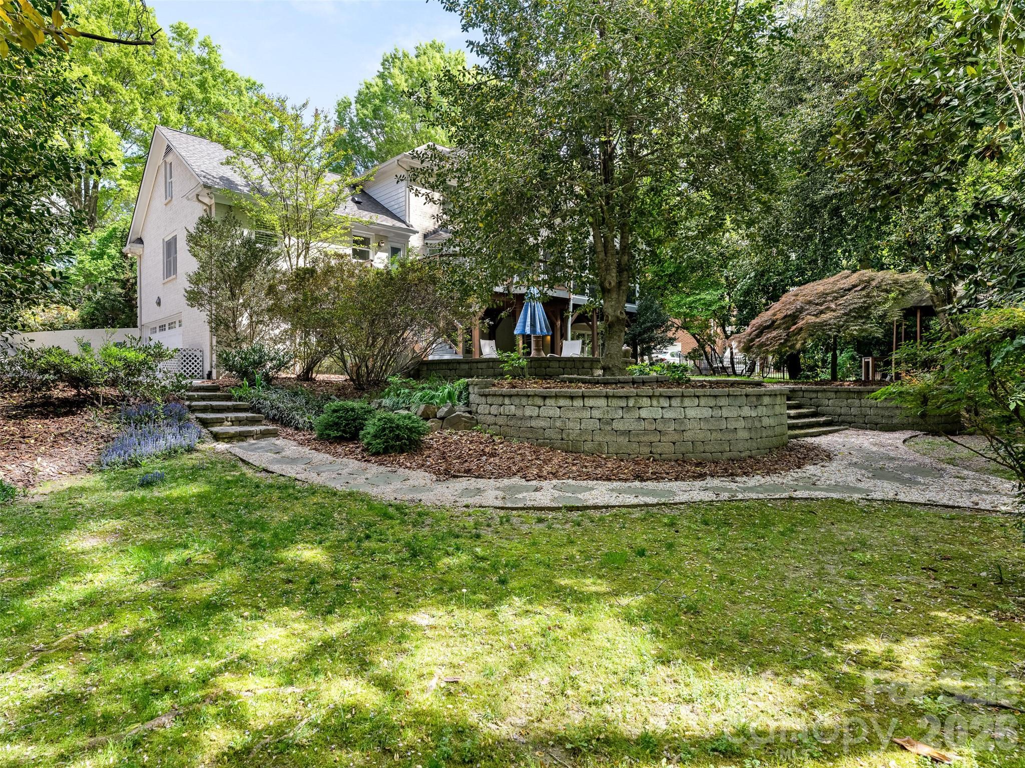 5239 Winding Brook Road — Charlotte