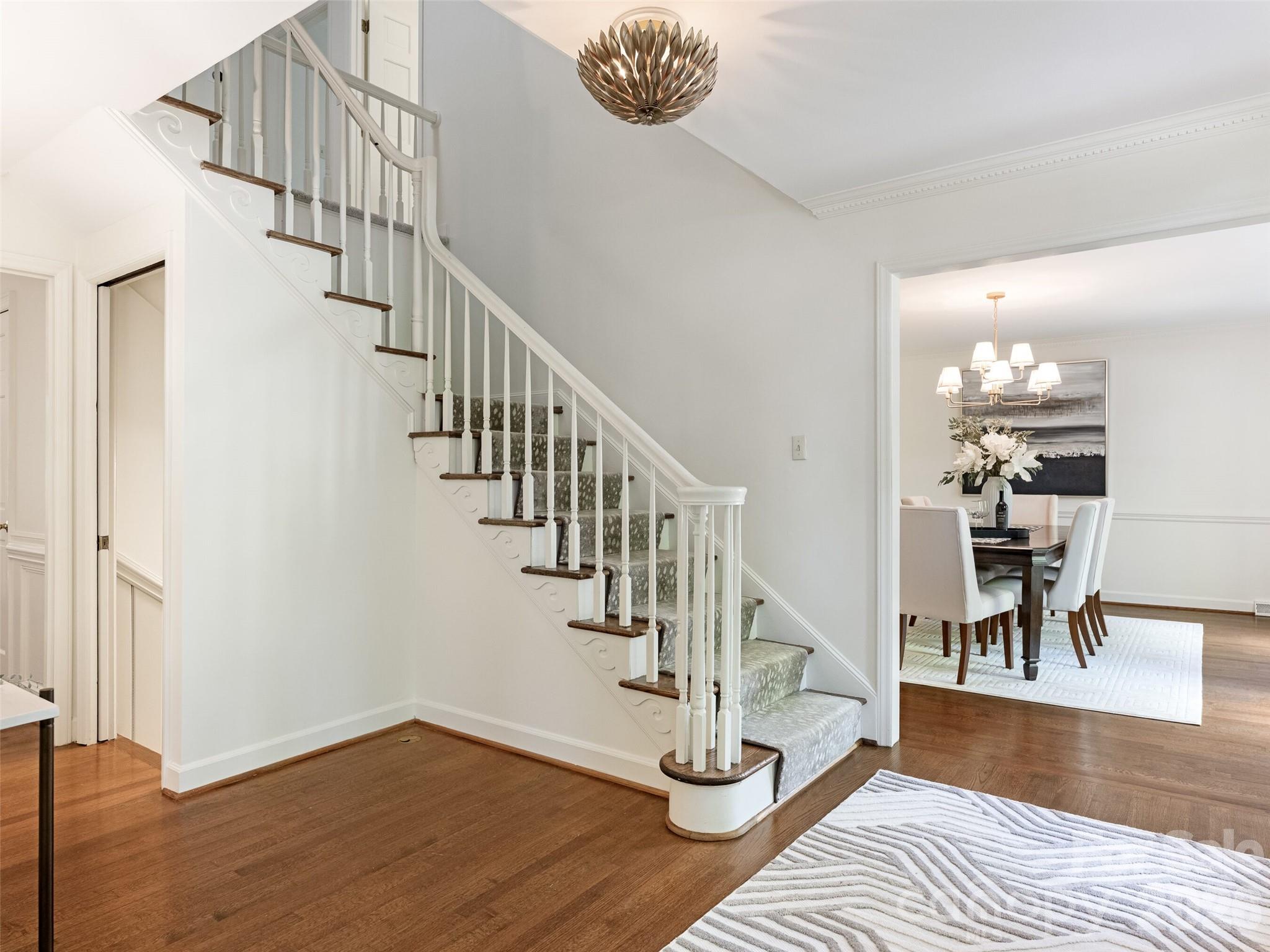 5239 Winding Brook Road — Charlotte