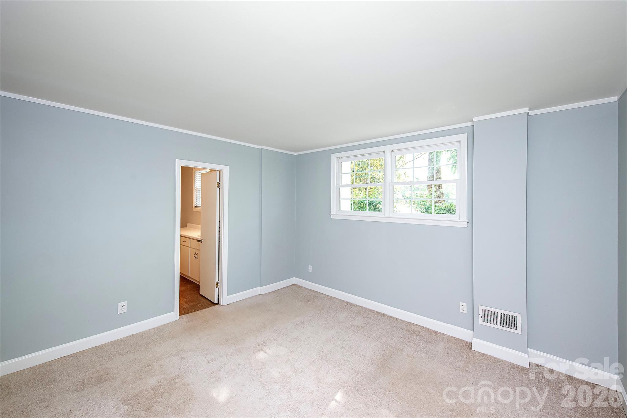 6629 Knightswood Drive — Charlotte