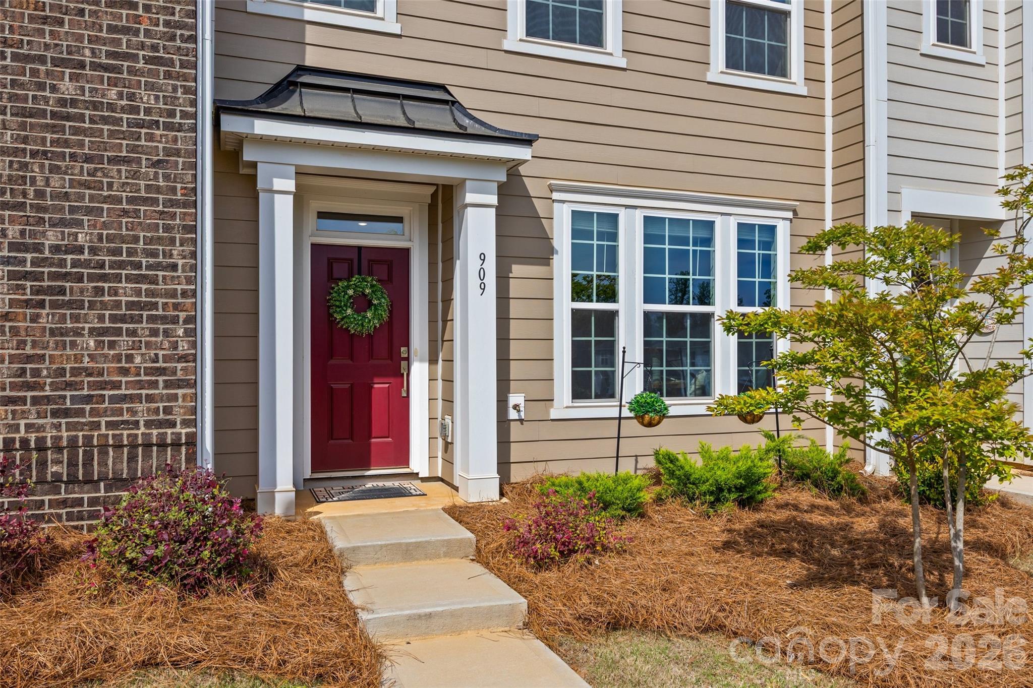 909 Cobbled Way — Fort Mill