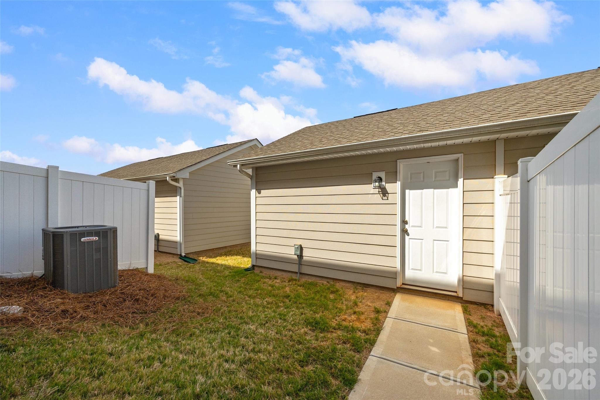 909 Cobbled Way — Fort Mill