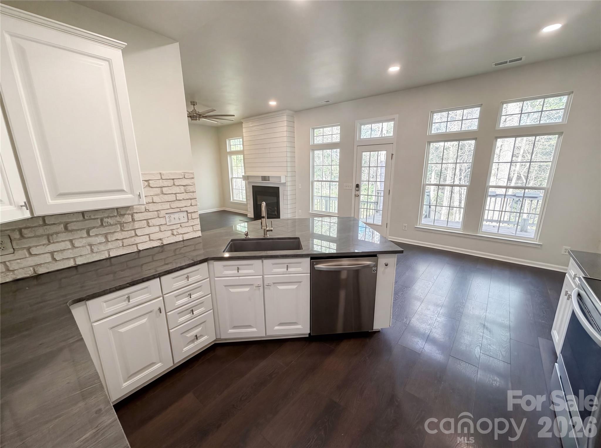 12014 Cheviott Hill Lane — Charlotte