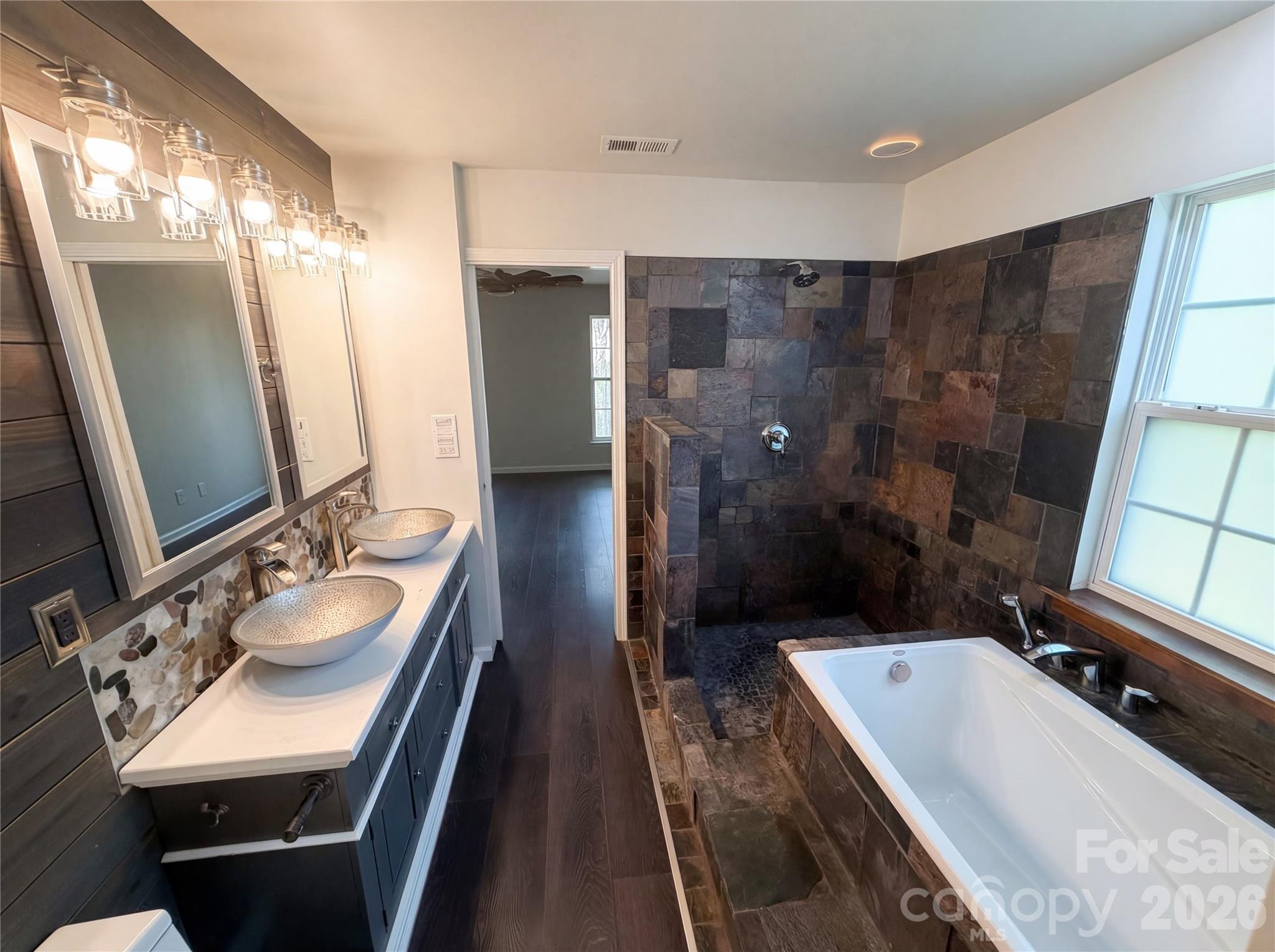 12014 Cheviott Hill Lane — Charlotte