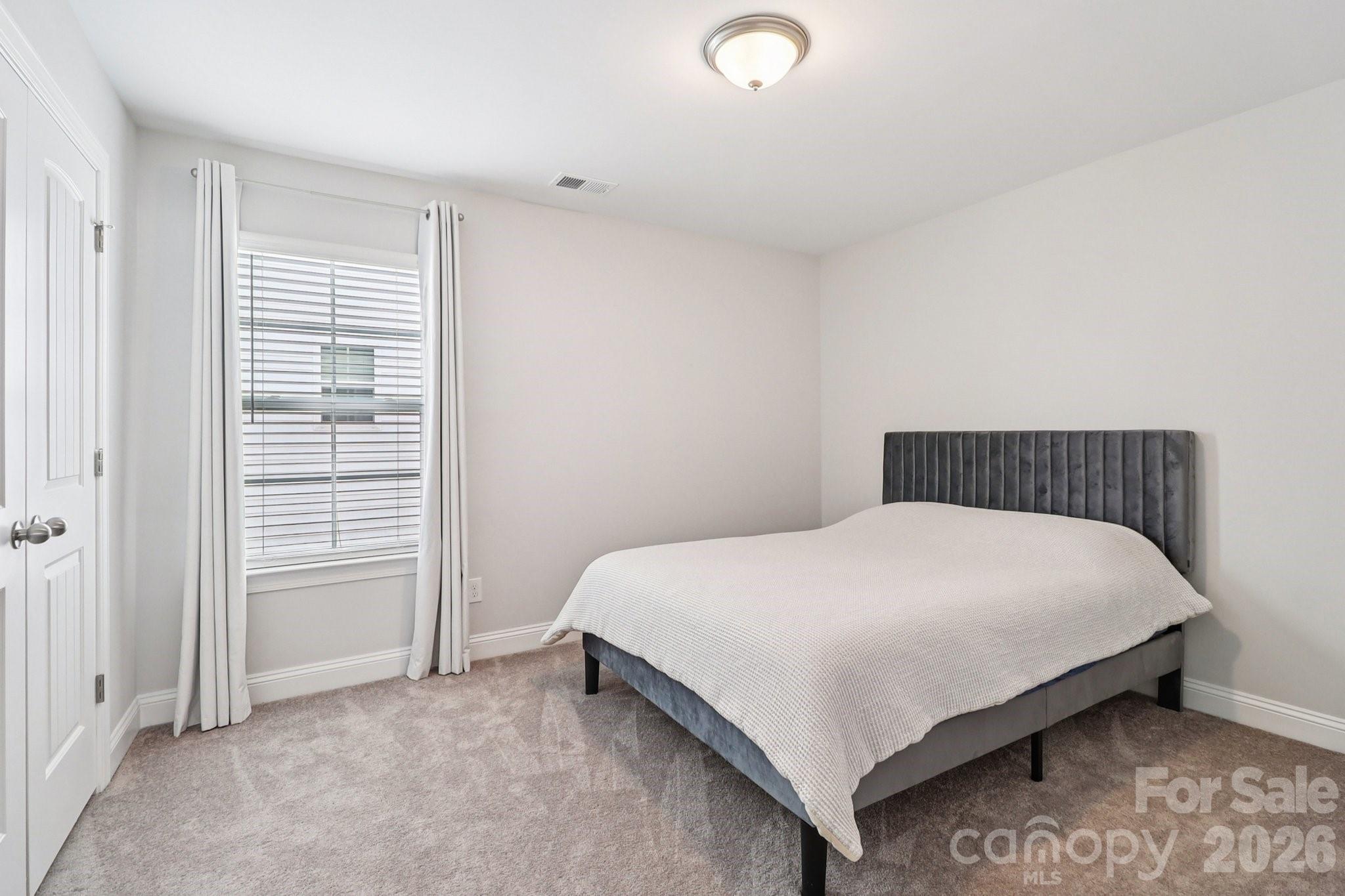 369 Stillington Street — Lexington
