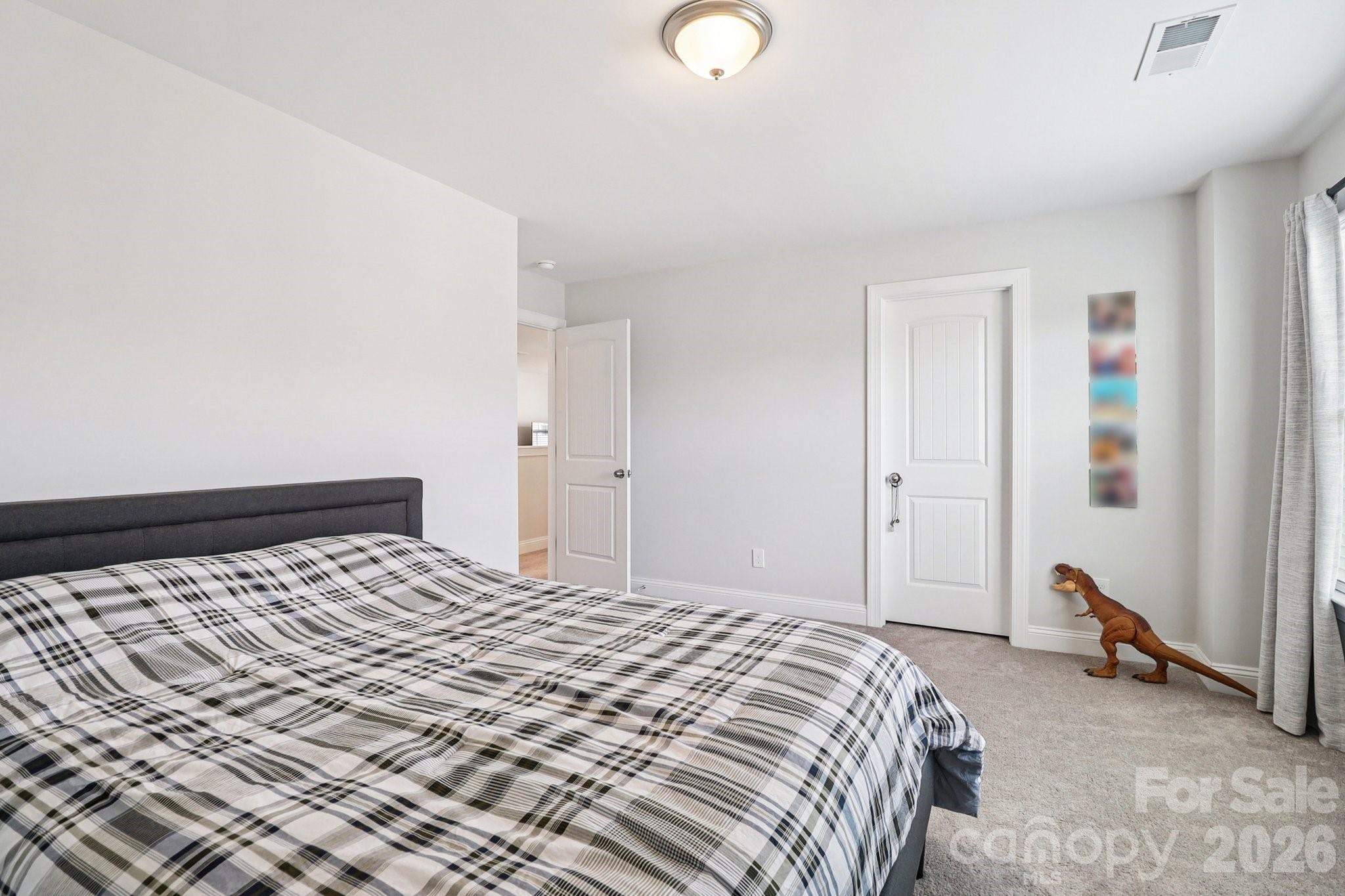 369 Stillington Street — Lexington