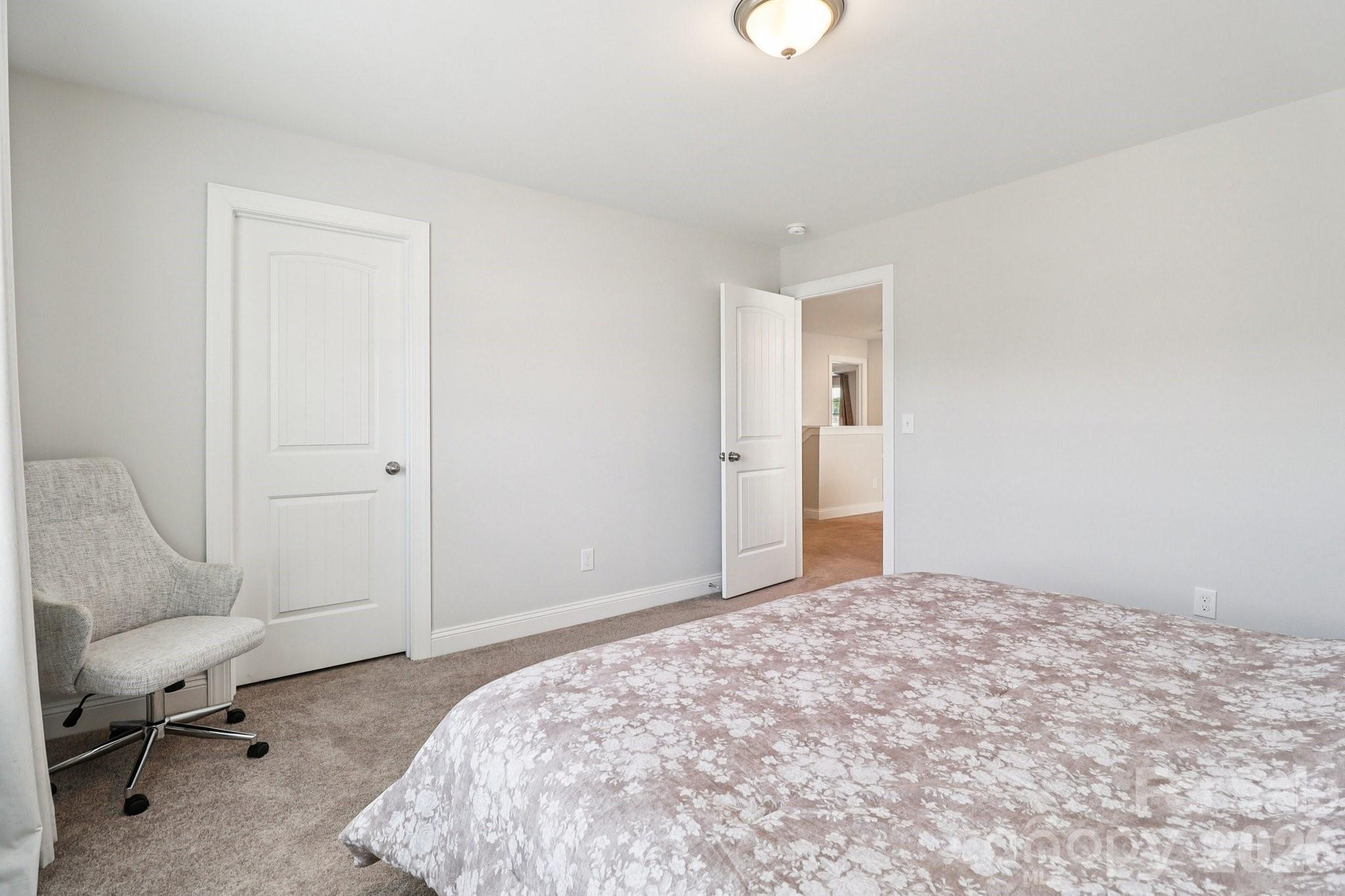 369 Stillington Street — Lexington
