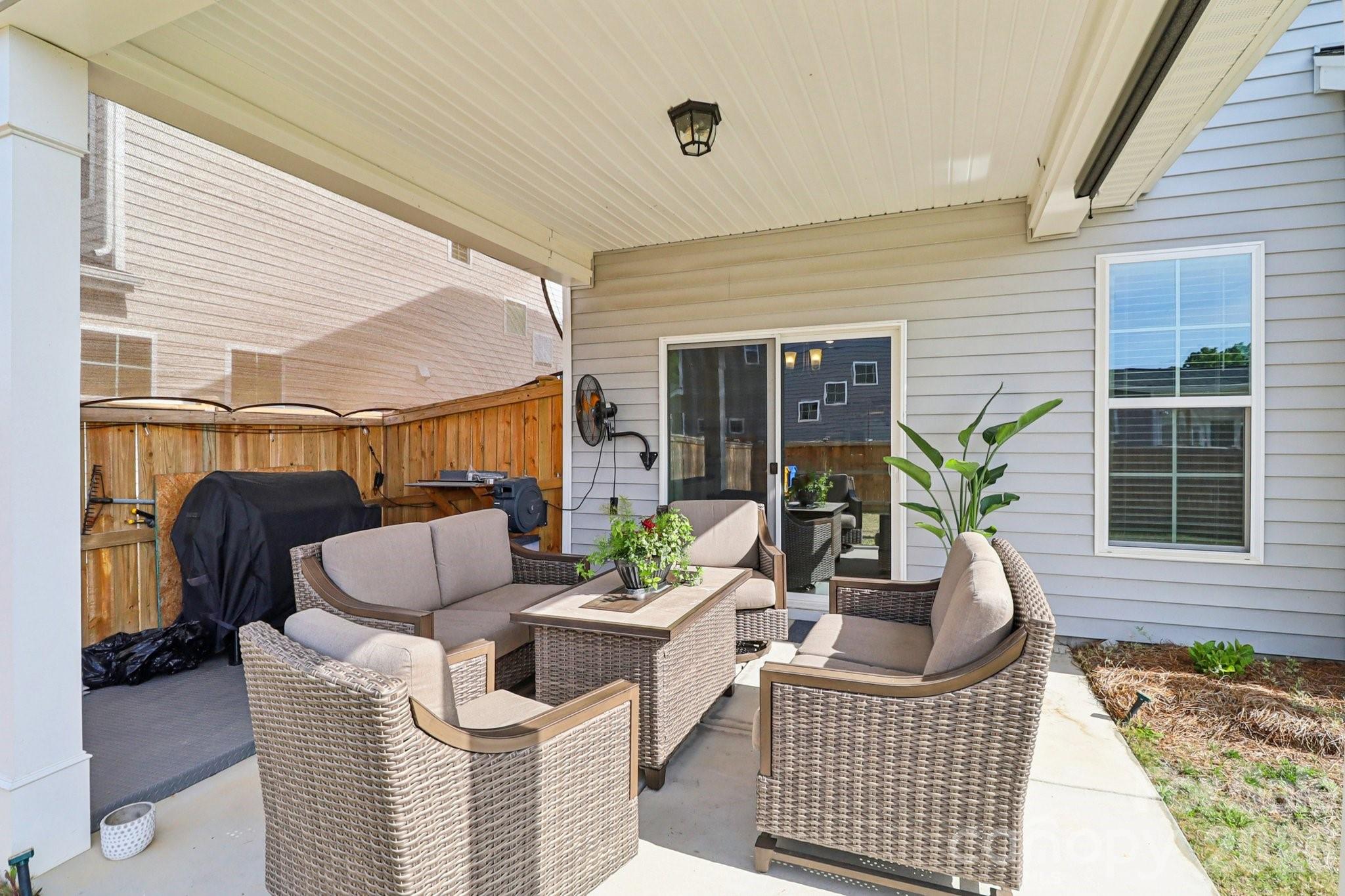369 Stillington Street — Lexington
