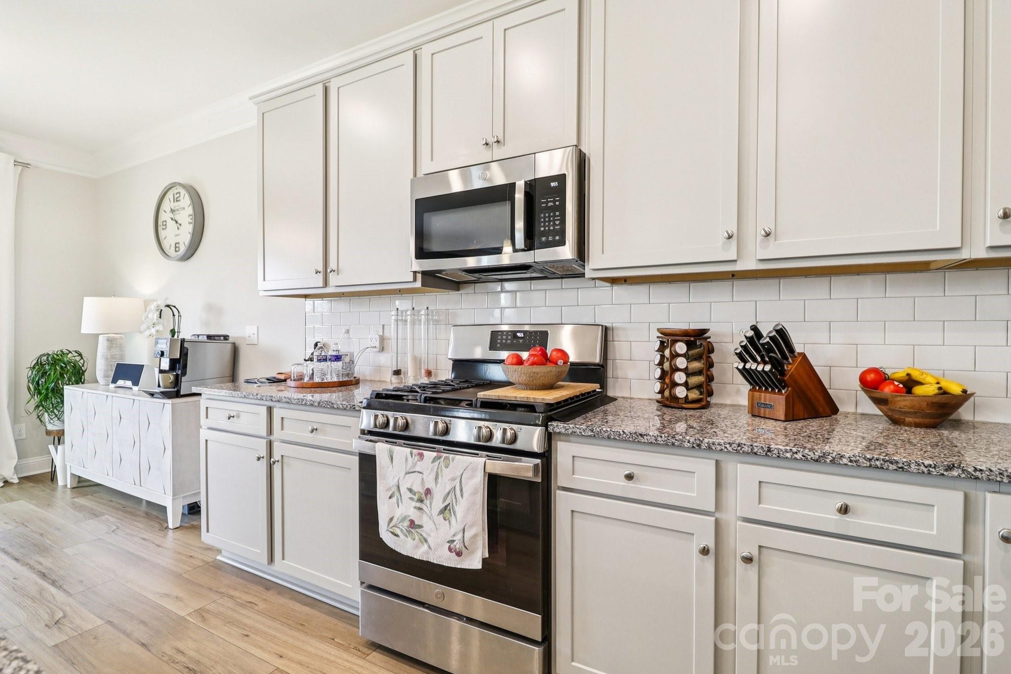 369 Stillington Street — Lexington