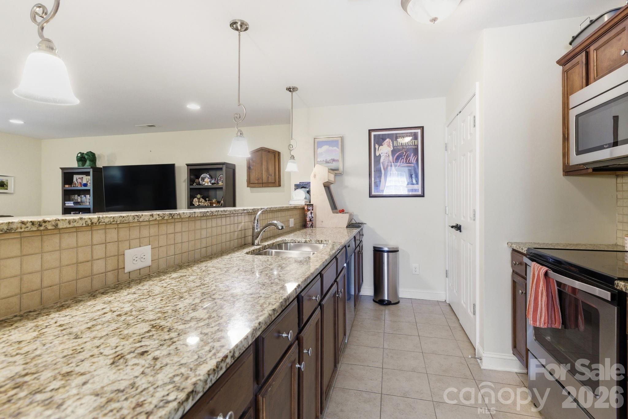 10921 Fruitland Road — Charlotte