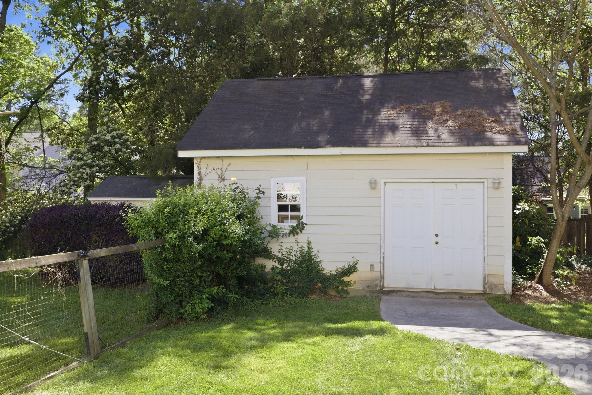 10921 Fruitland Road — Charlotte