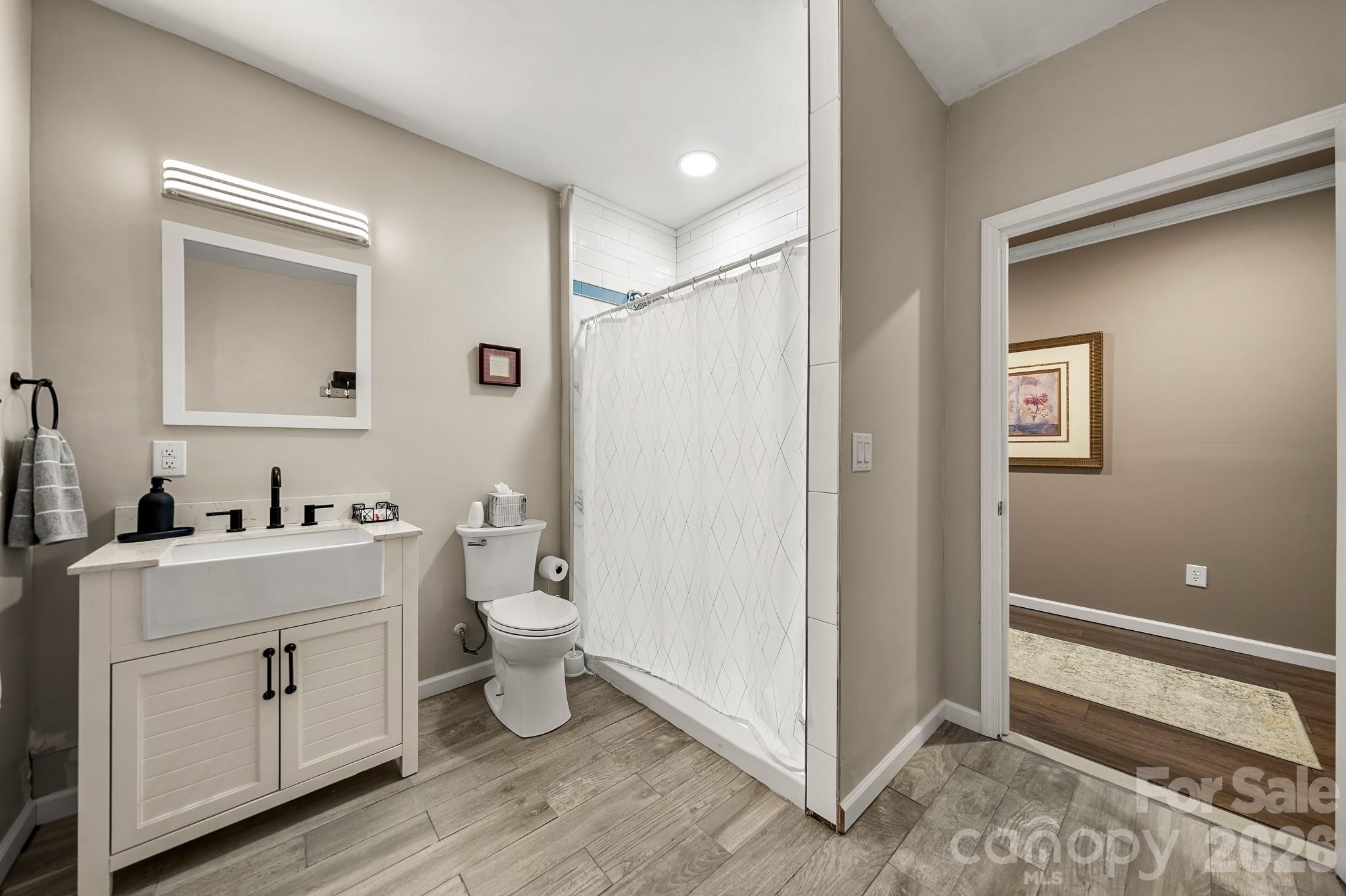 6008 Candlestick Lane — Lancaster