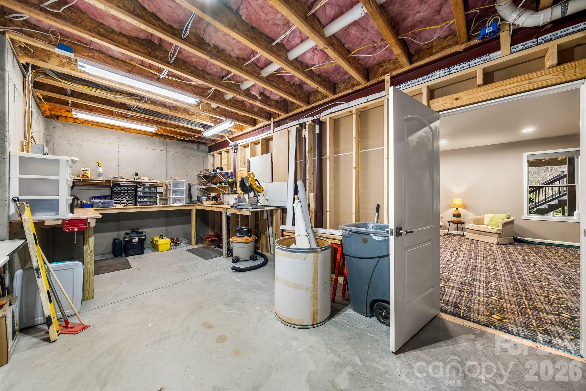 6008 Candlestick Lane — Lancaster
