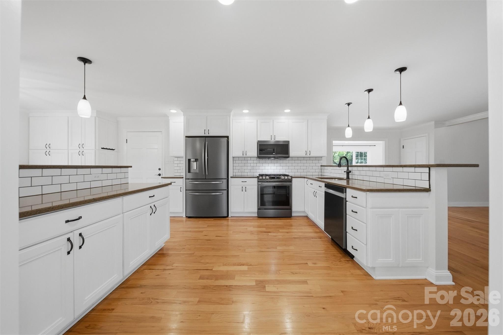 1512 Little Hill Road — Newton