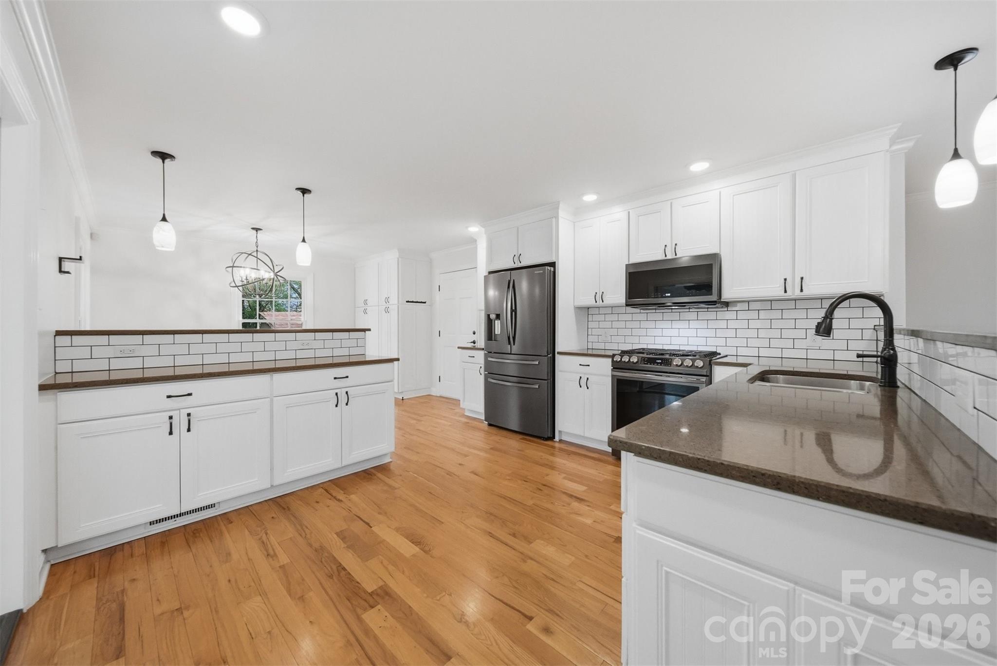 1512 Little Hill Road — Newton