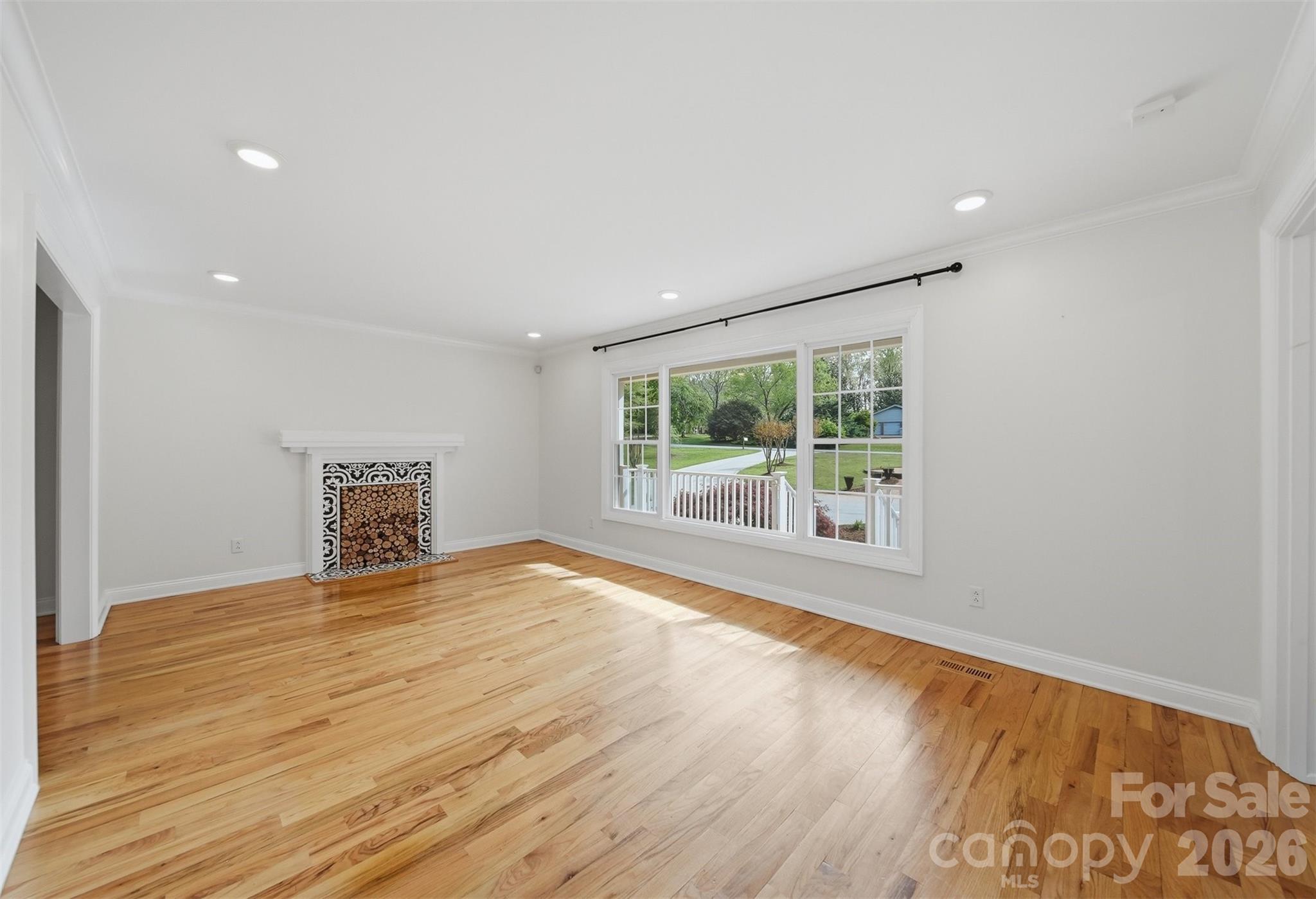 1512 Little Hill Road — Newton