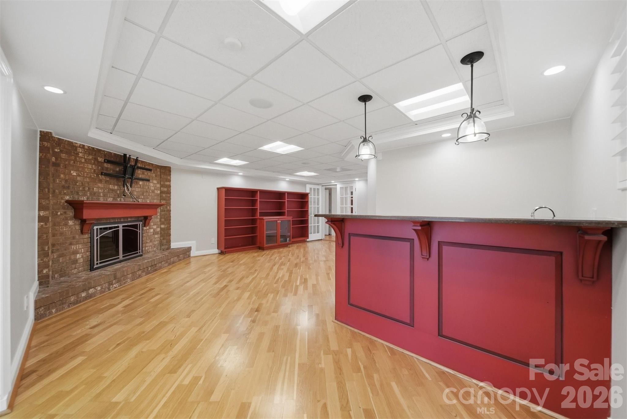 1512 Little Hill Road — Newton
