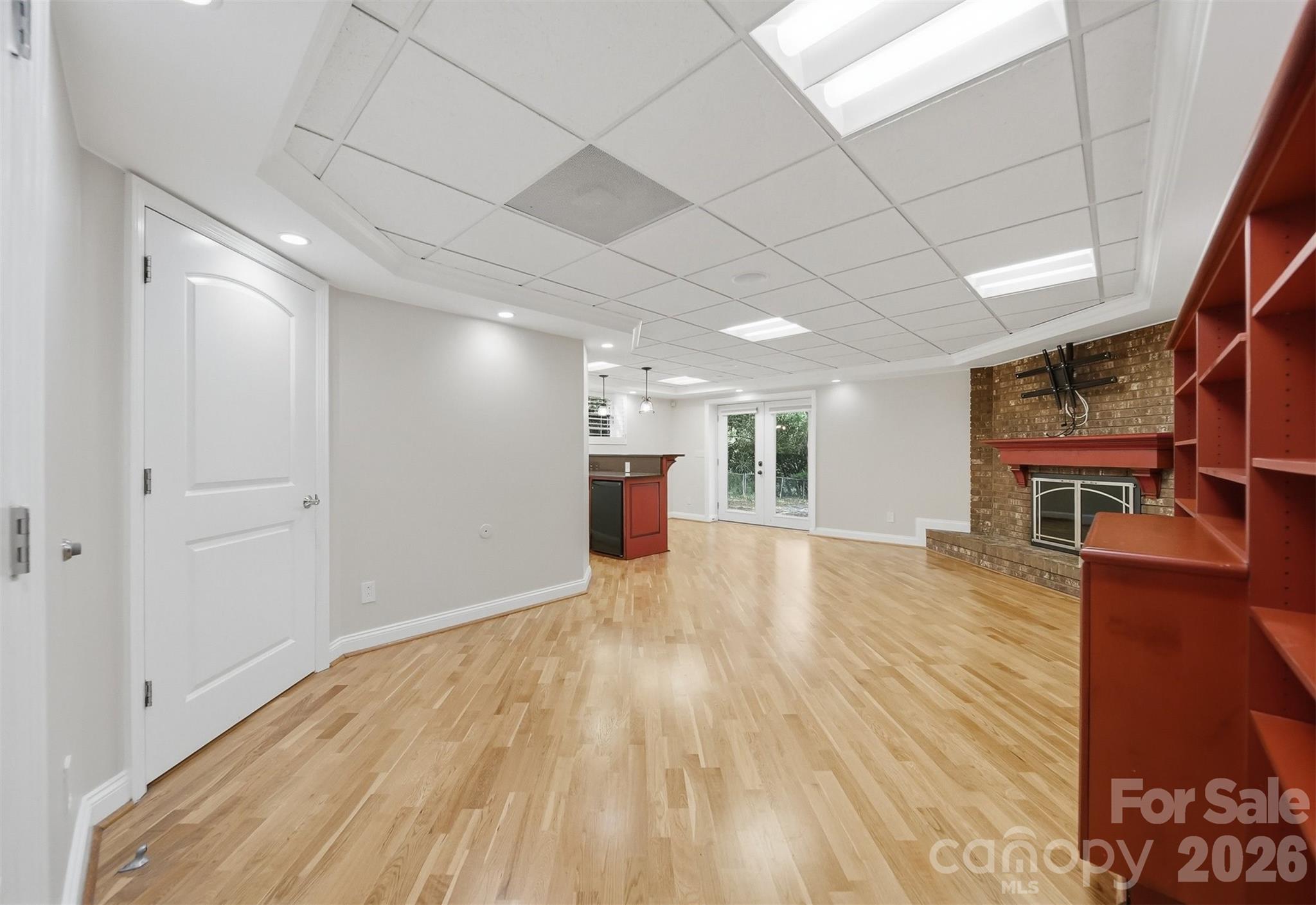 1512 Little Hill Road — Newton