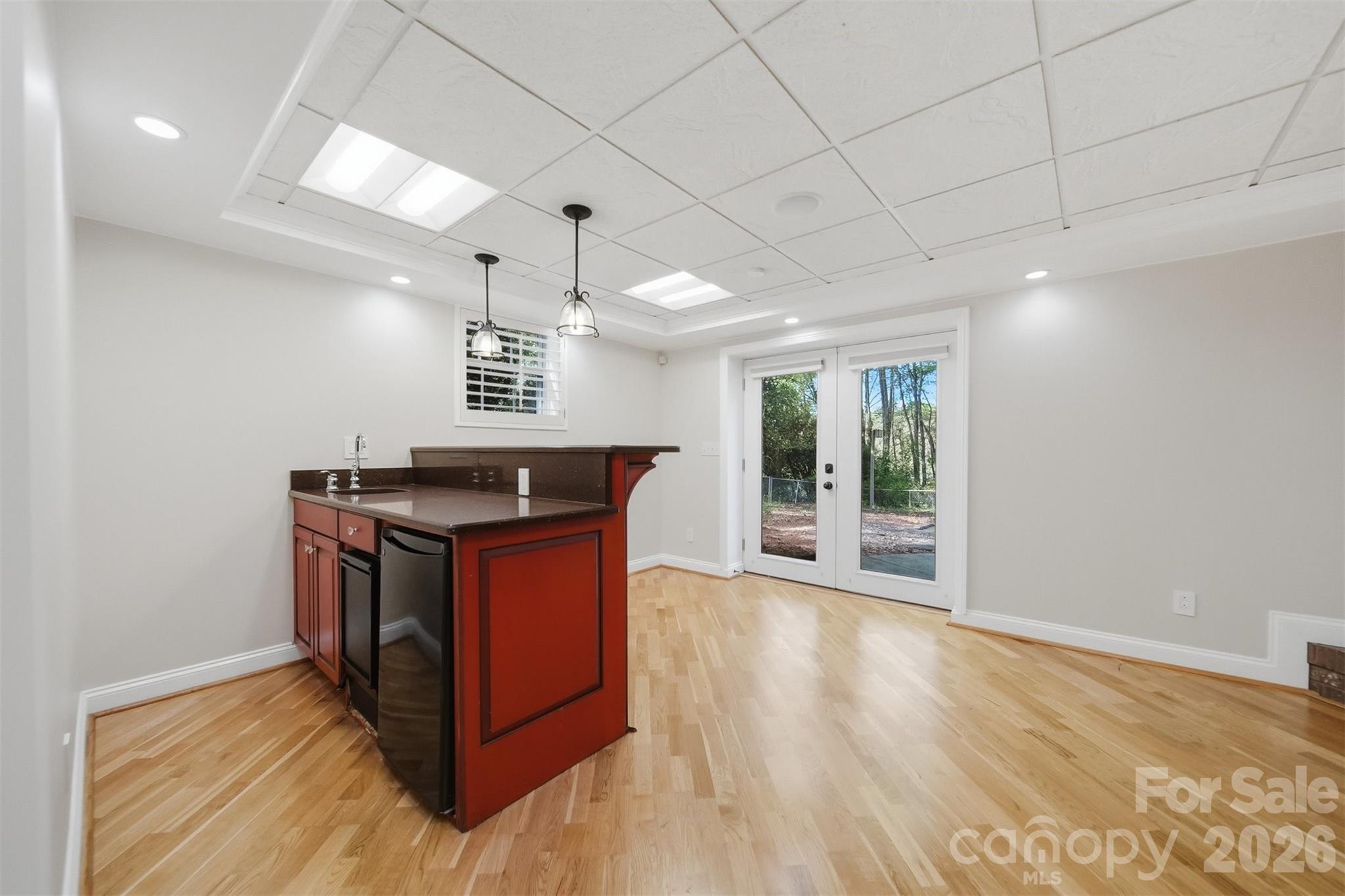 1512 Little Hill Road — Newton