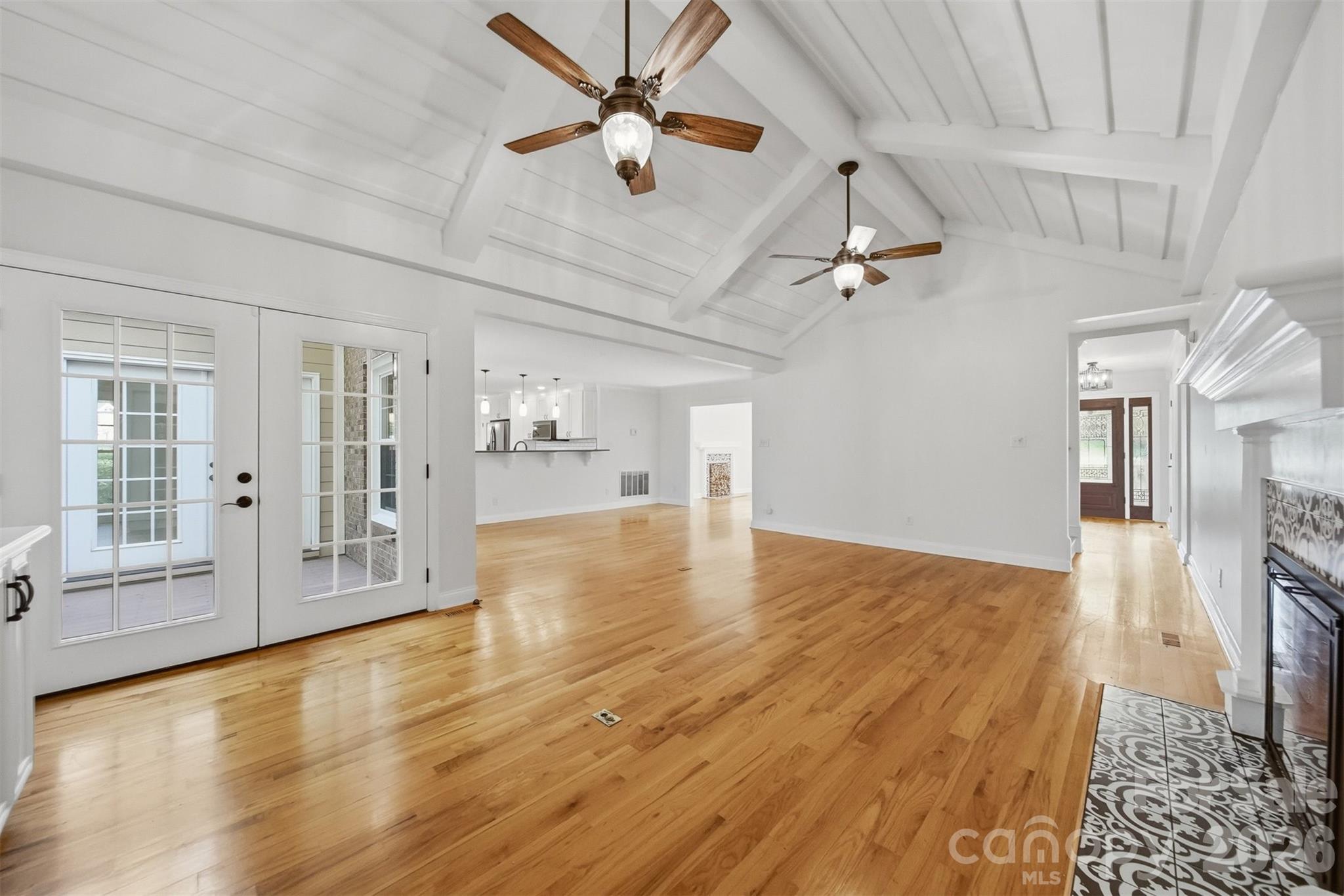1512 Little Hill Road — Newton
