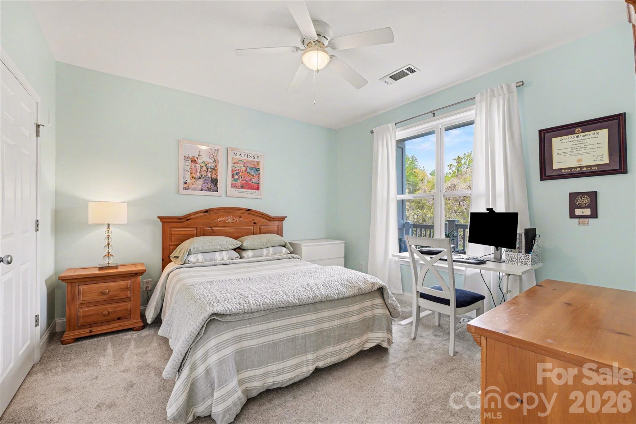 1000 E Woodlawn Road #111 — Charlotte