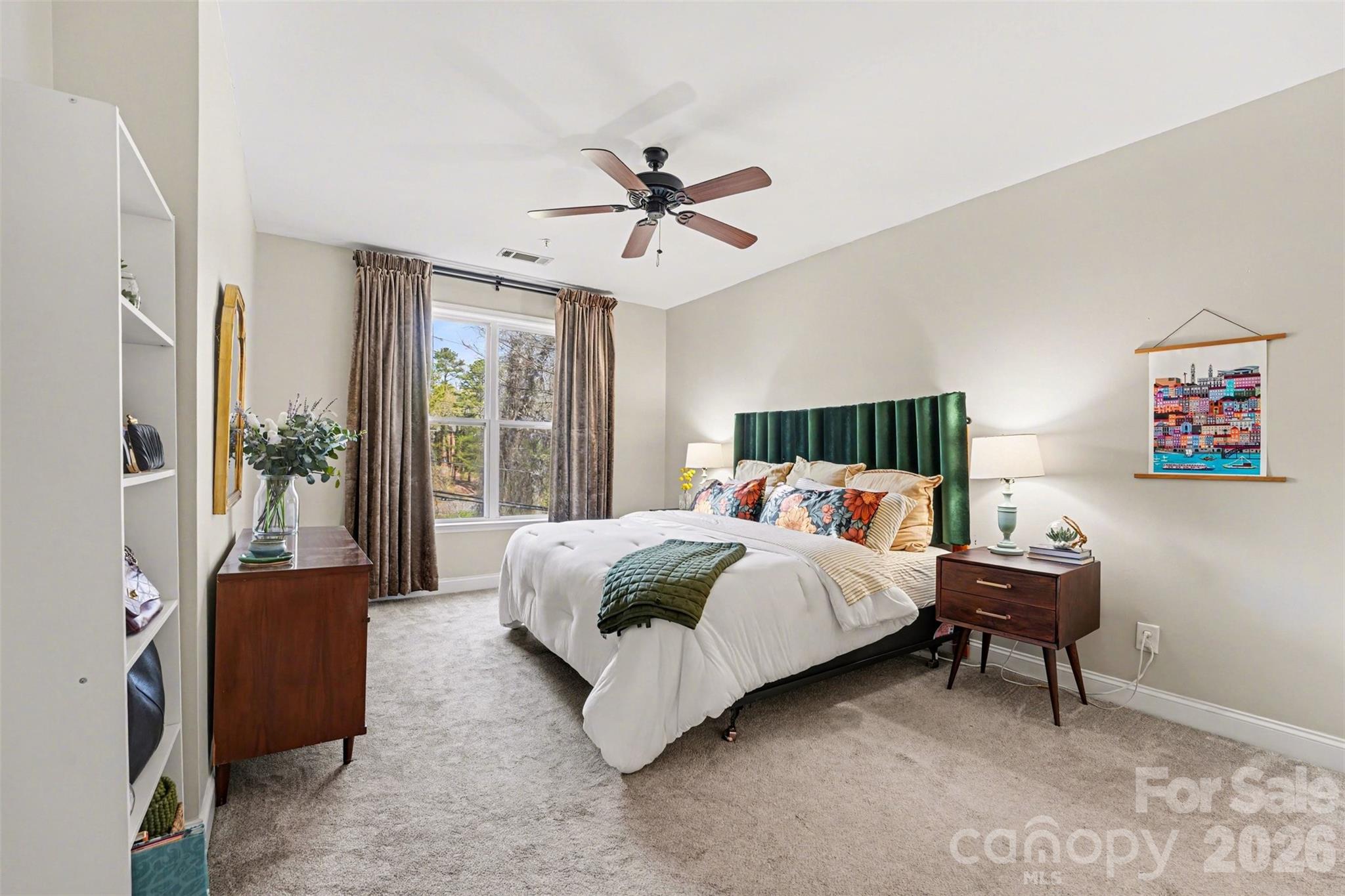 1000 E Woodlawn Road #111 — Charlotte