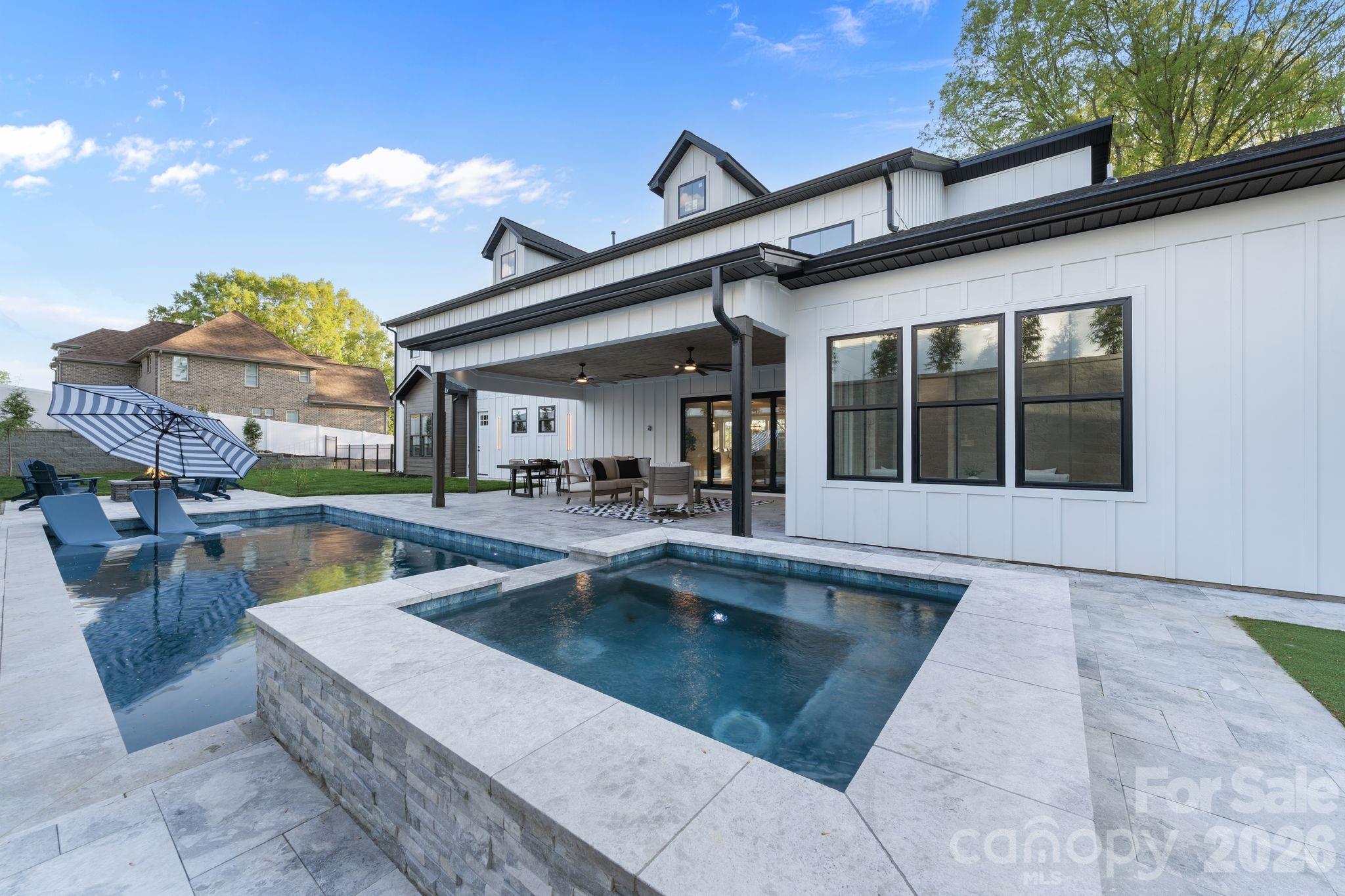 475 Canvasback Road — Mooresville