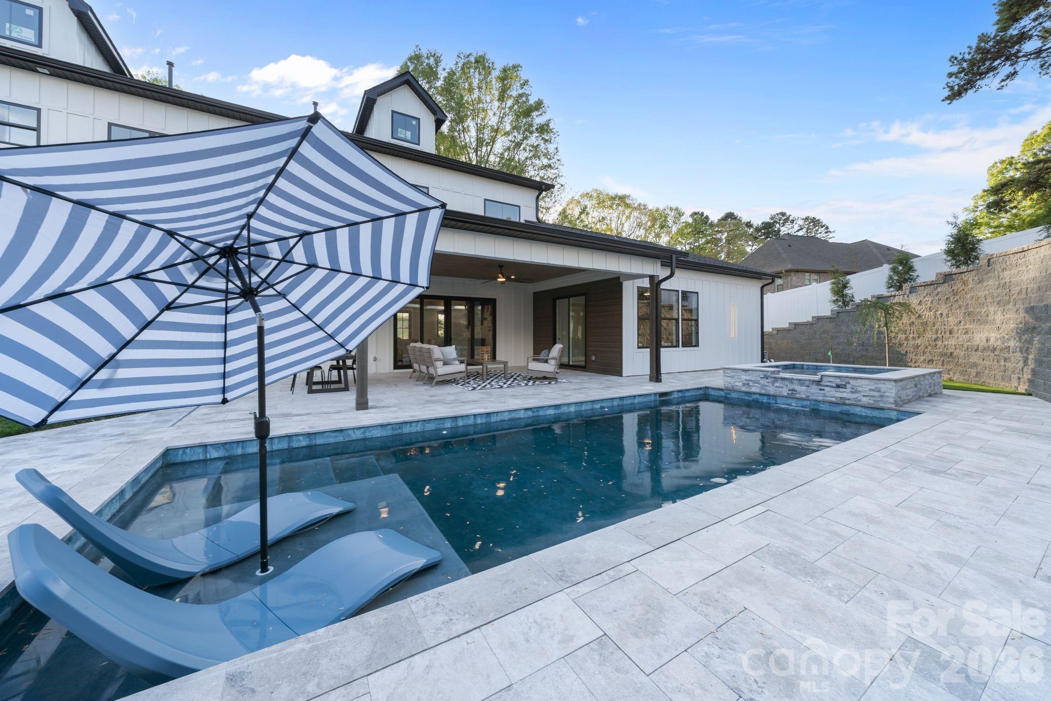 475 Canvasback Road — Mooresville