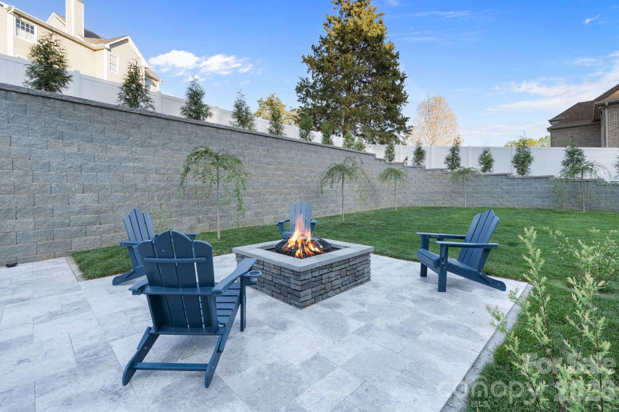 475 Canvasback Road — Mooresville