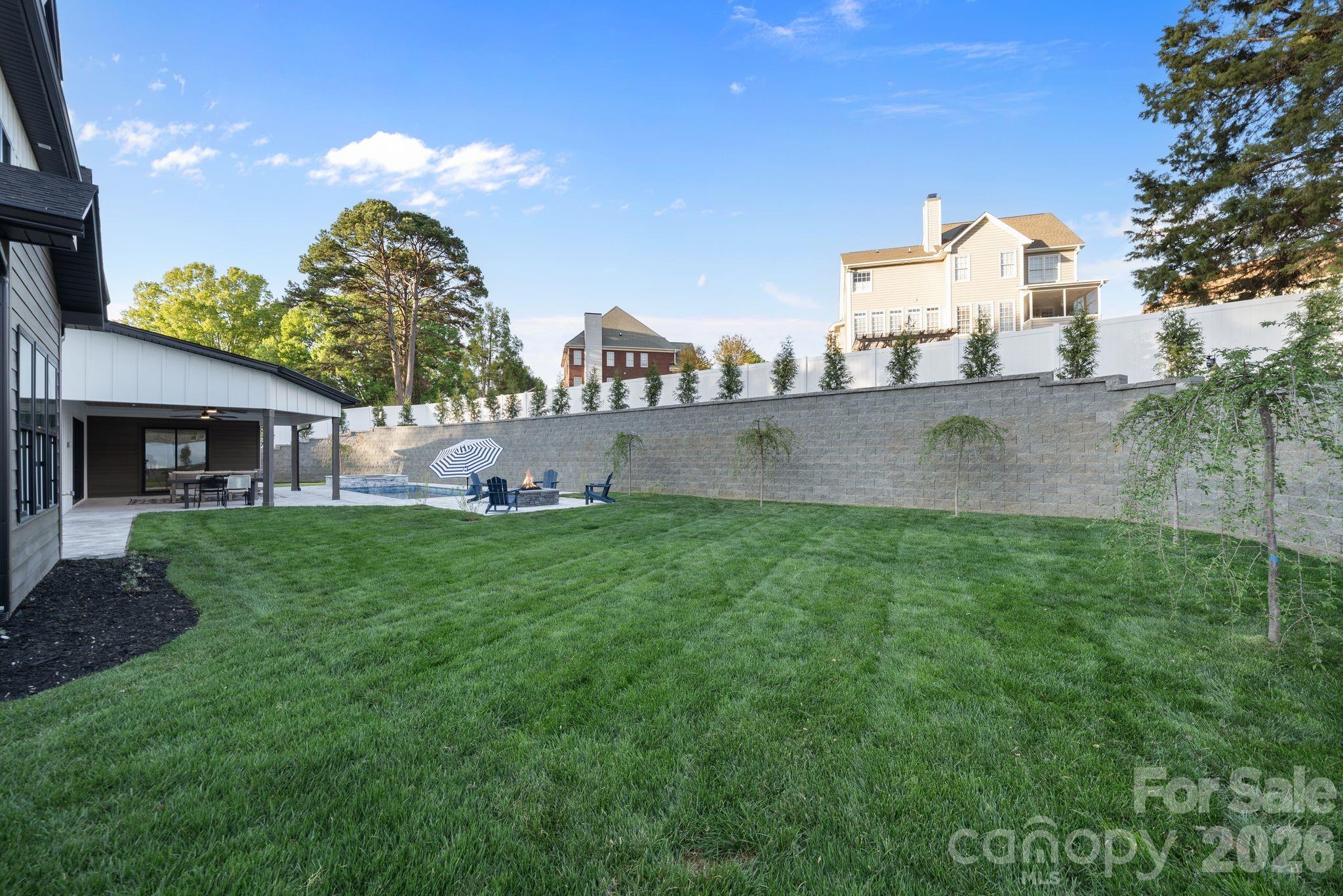 475 Canvasback Road — Mooresville
