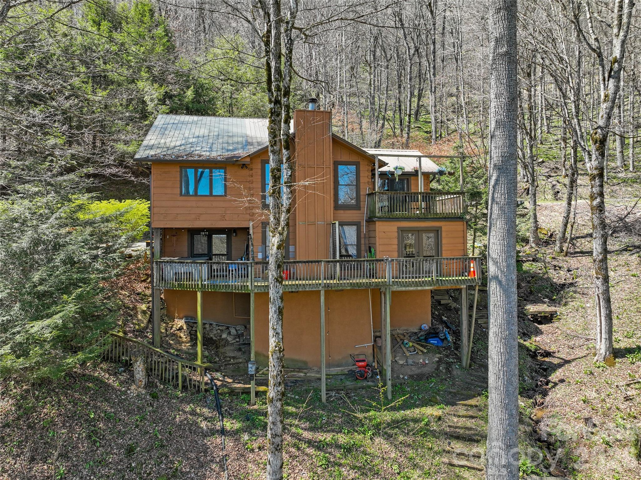 343 Chestnut Village Lane #11 & 12 — Mars Hill