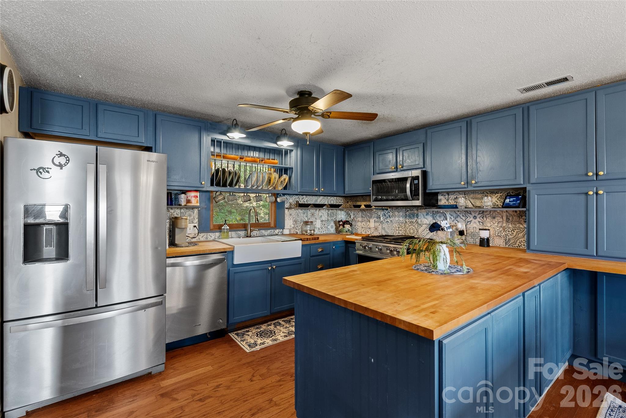 343 Chestnut Village Lane #11 & 12 — Mars Hill