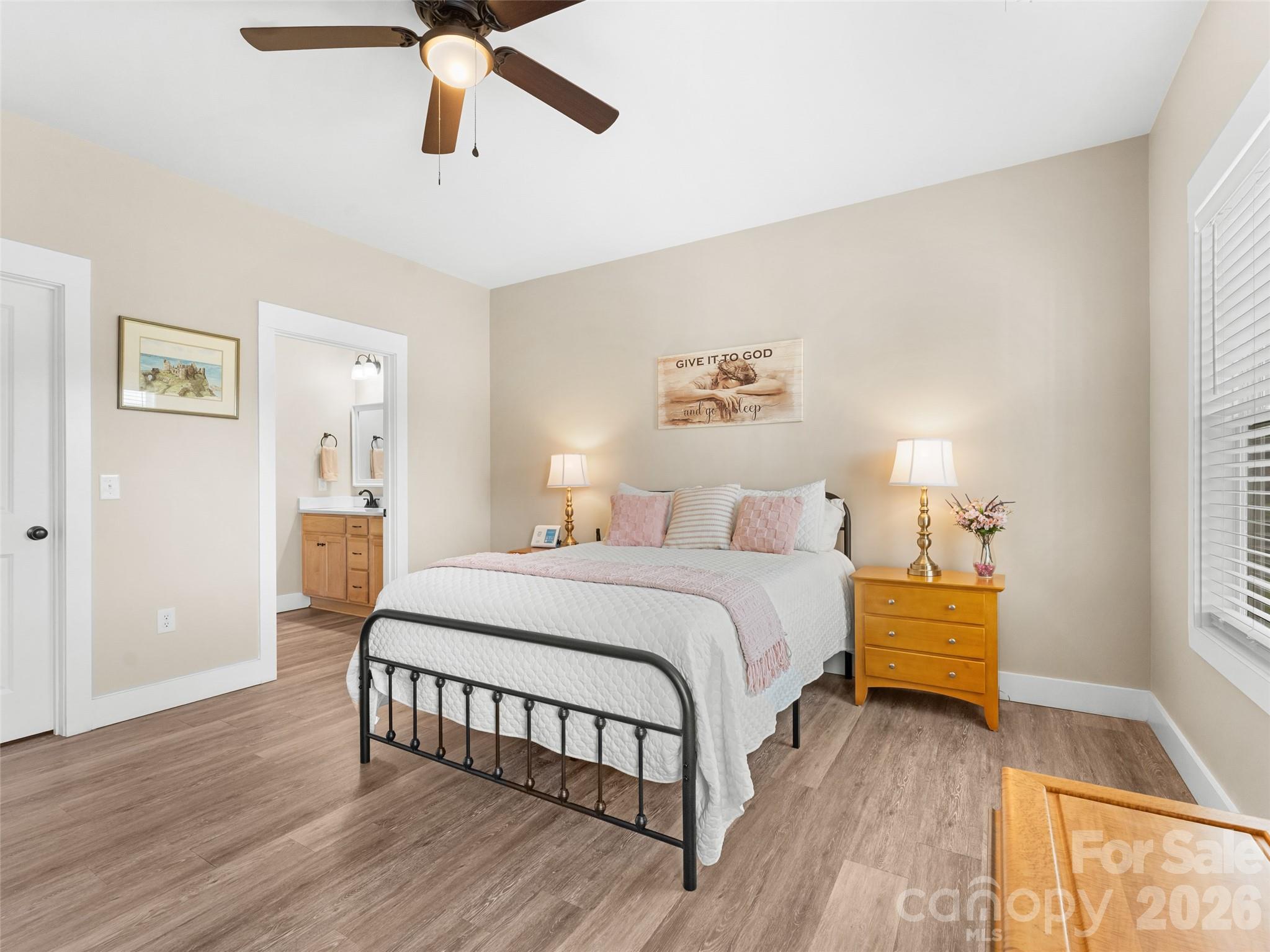 432 Sassafras Drive — Hendersonville