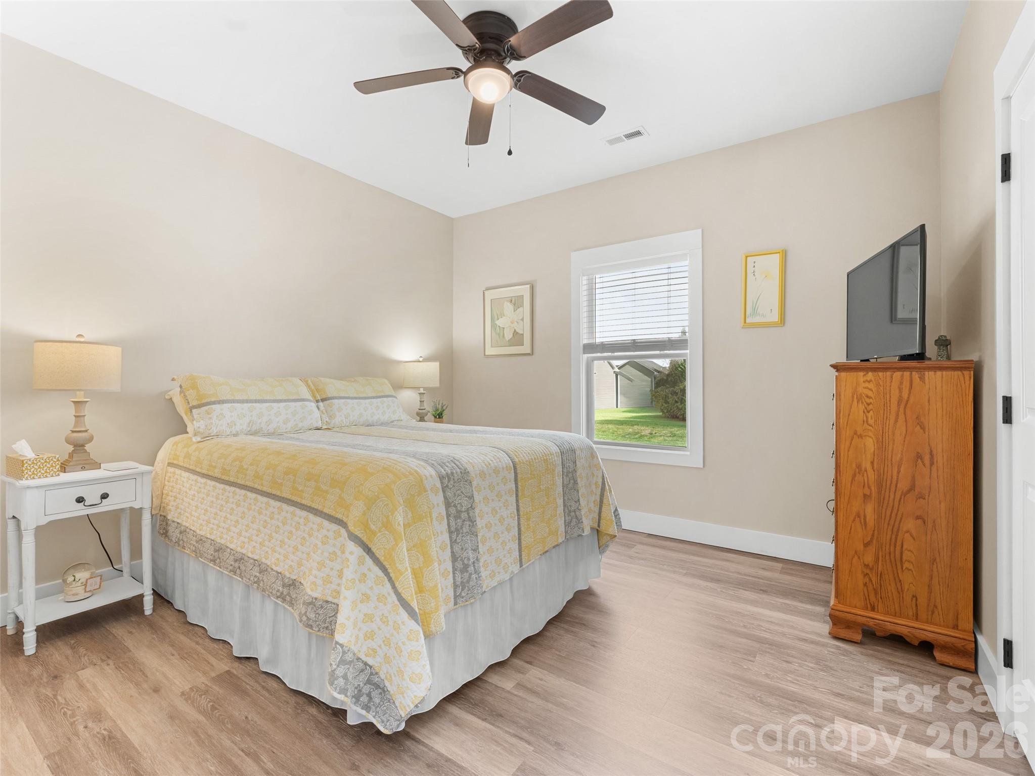 432 Sassafras Drive — Hendersonville
